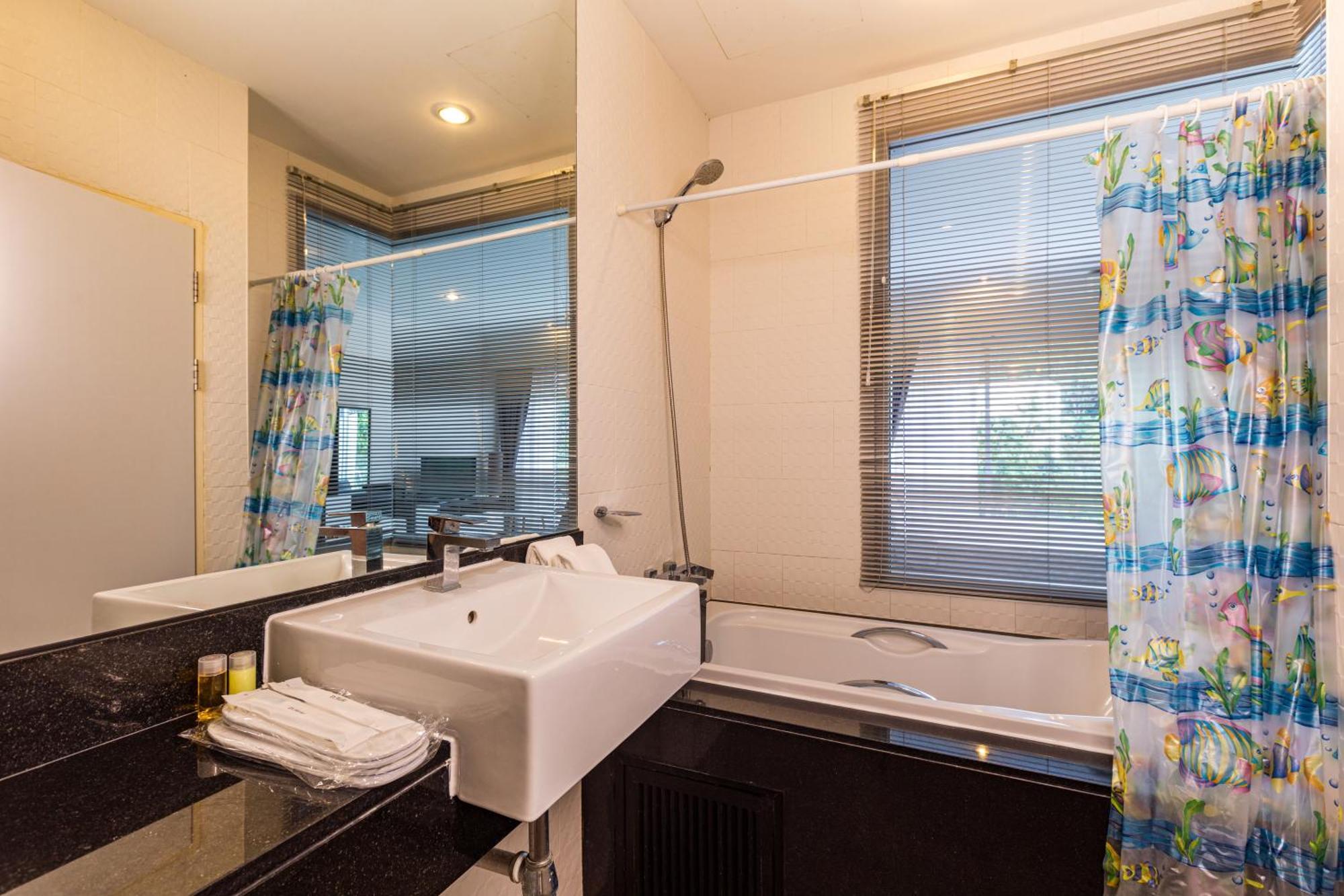 Chic By Redfox Hospitality Apartment *