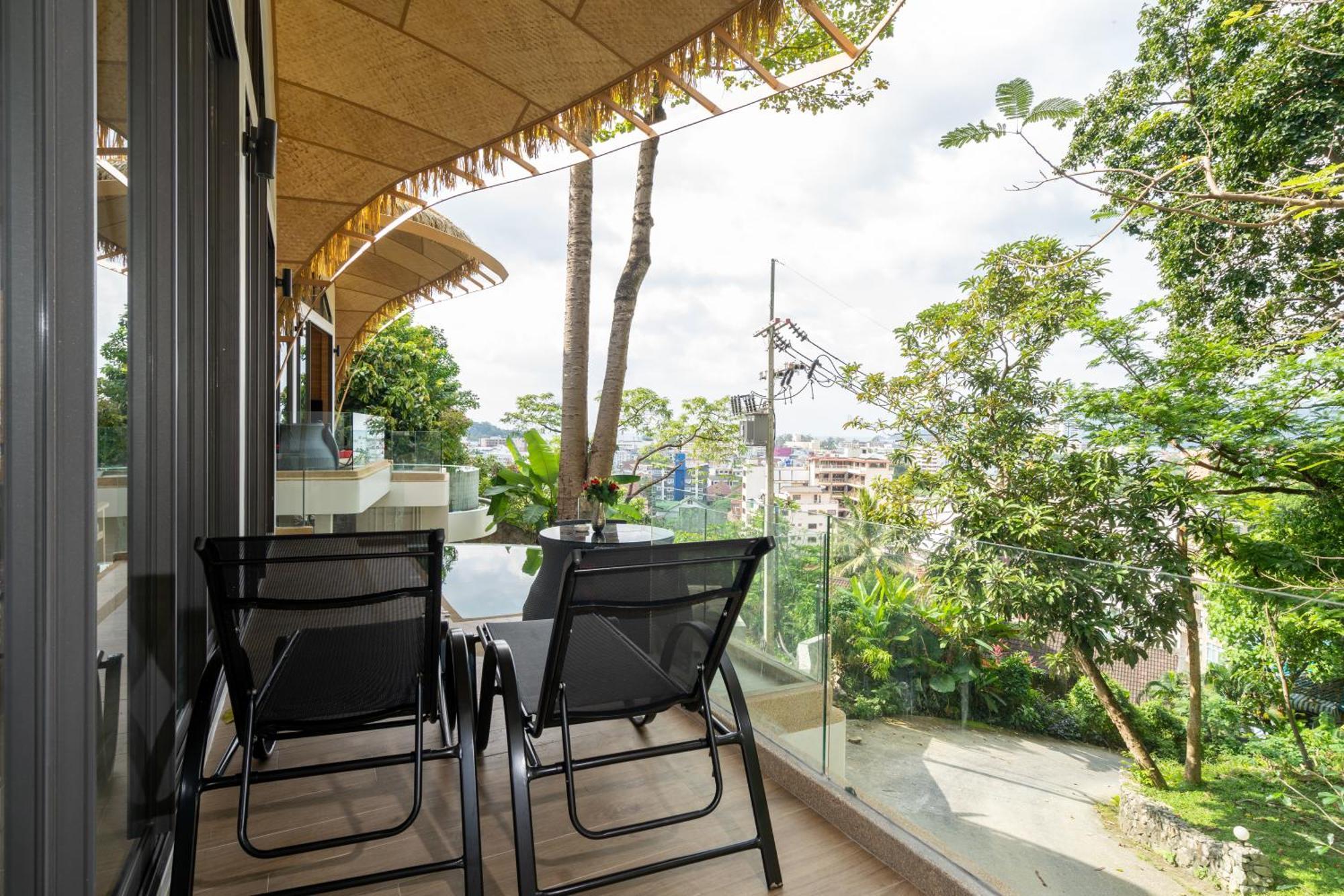 Three monkeys villas Hotel