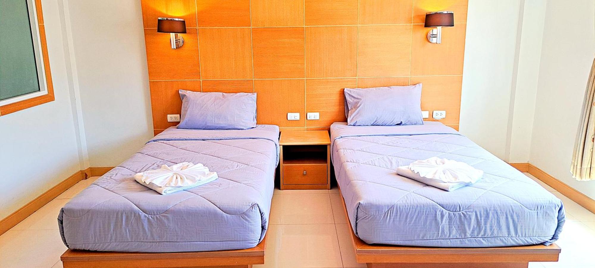 Harbor Hotel&service Hotel Patong