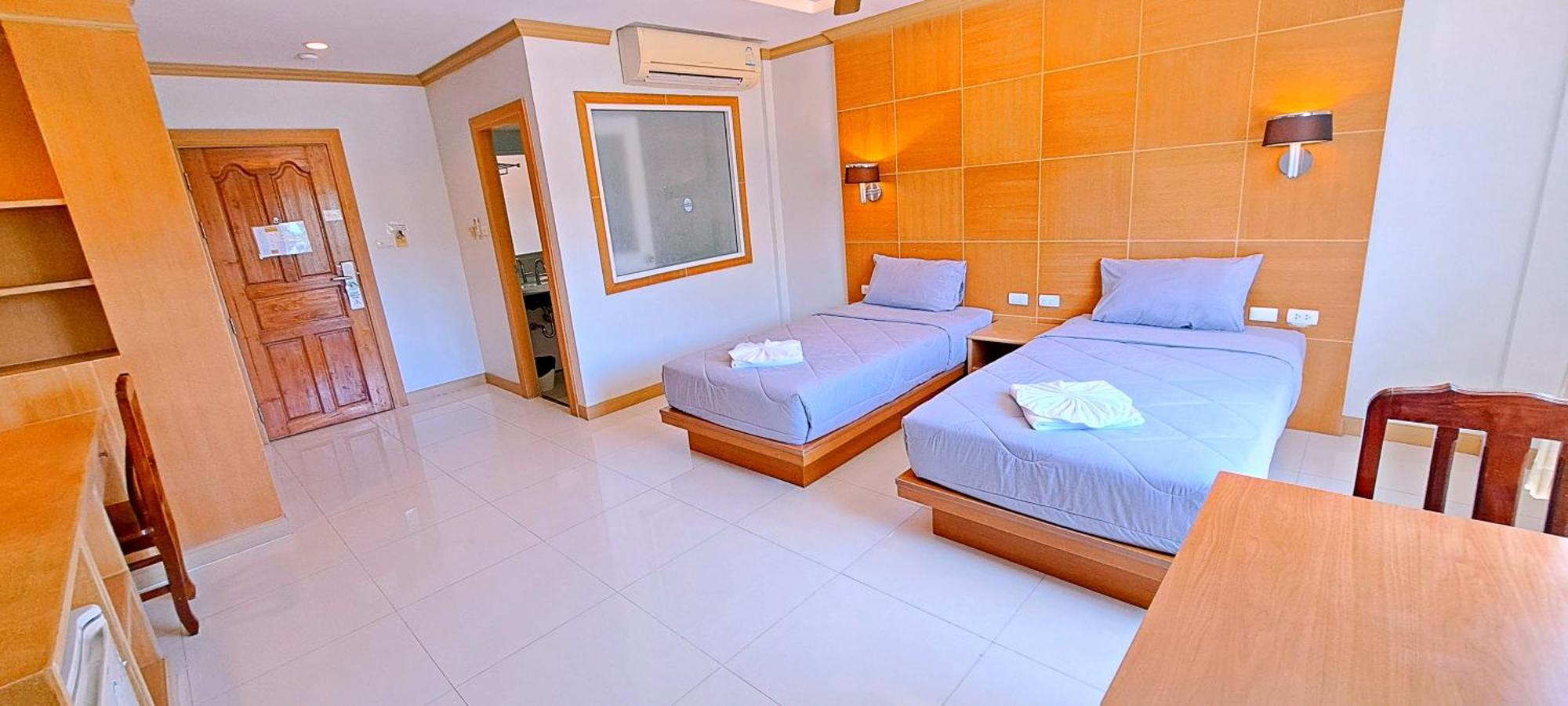 Hotel Harbor Hotel&service Patong