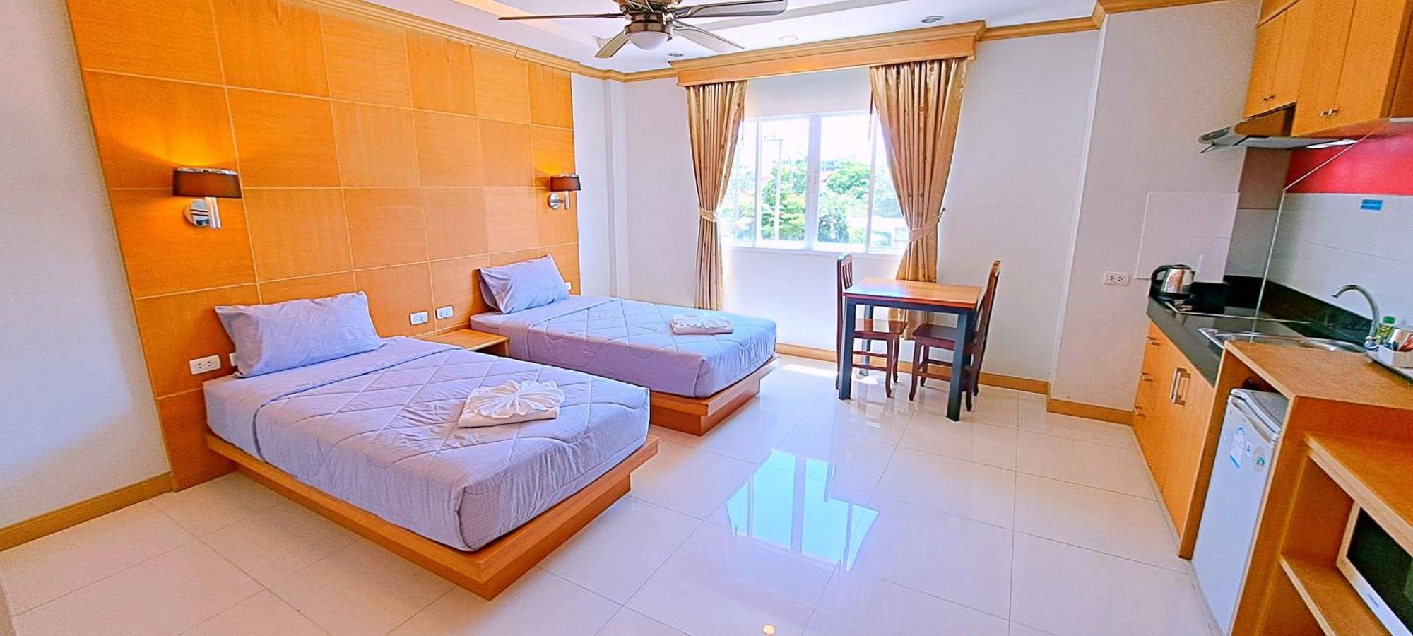 Harbor Hotel&service Patong