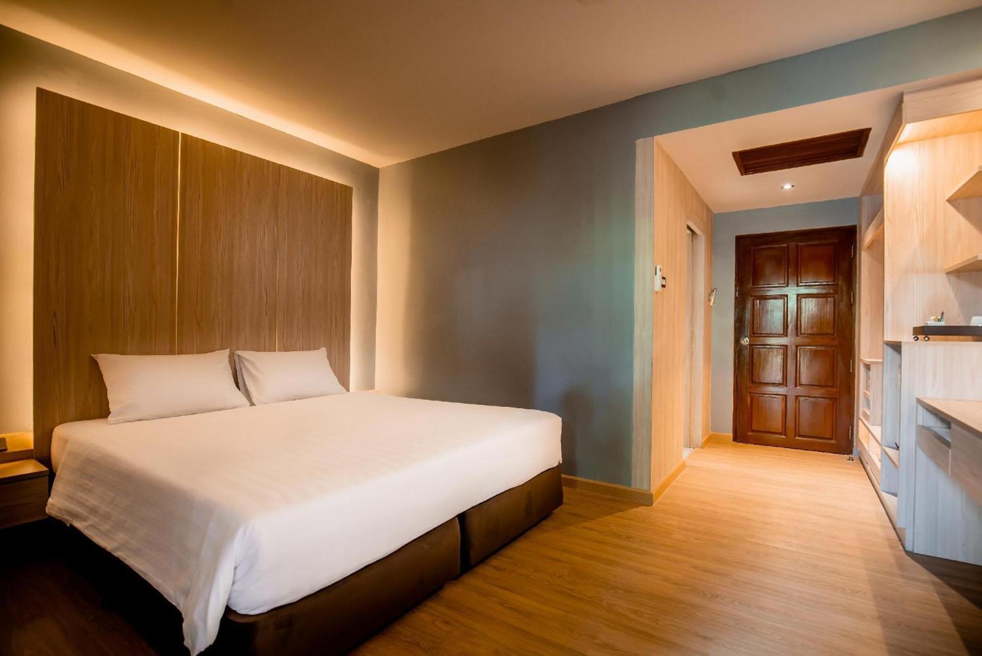 Thanthip Resort Patong
