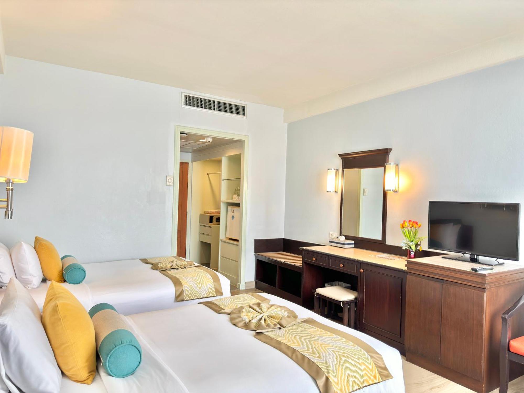 Merlin 4* Phuket