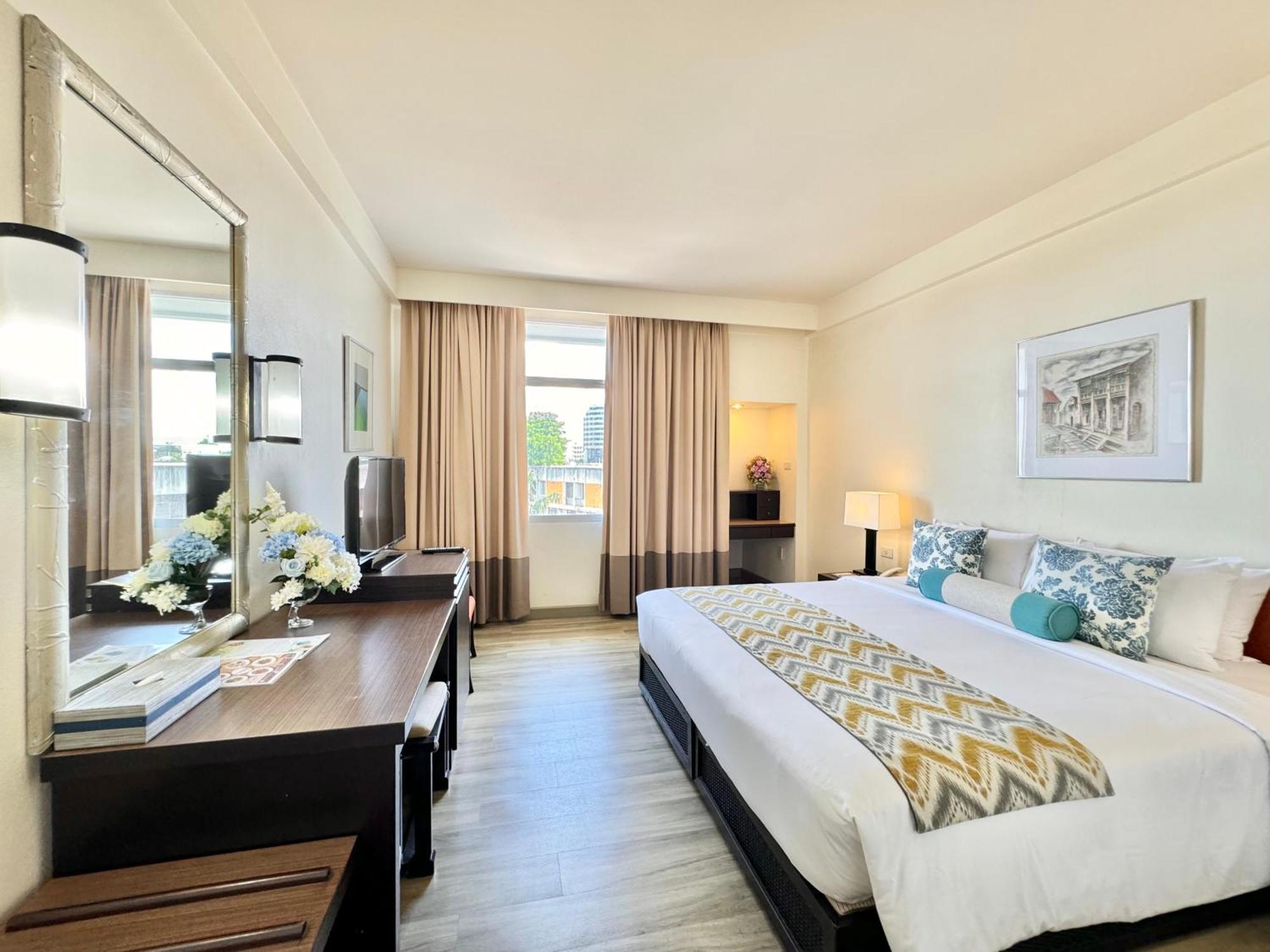 Merlin Hotel