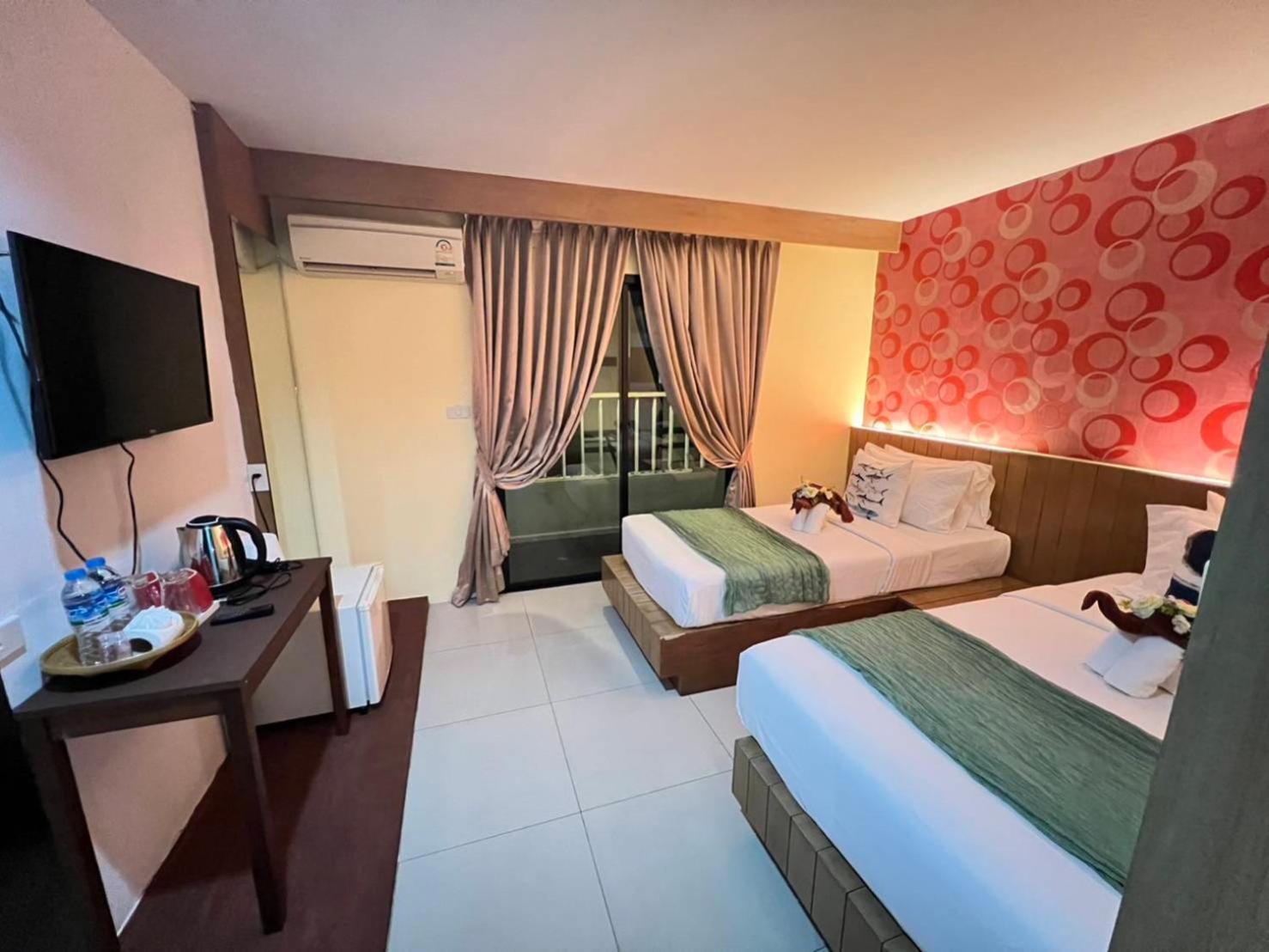 The Chilli By Golden Ray Hotel