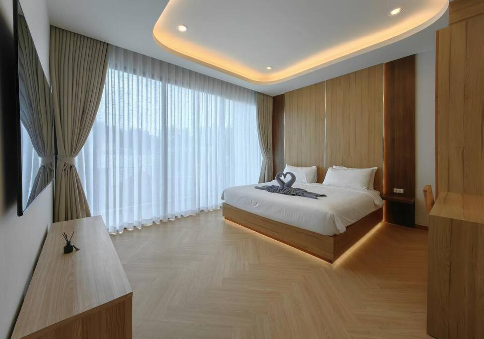 Luxury Bangtao Pool - Prymaverde Villa Phuket