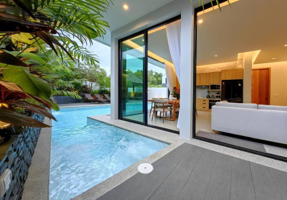 Luxury Bangtao Pool - Prymaverde Villa