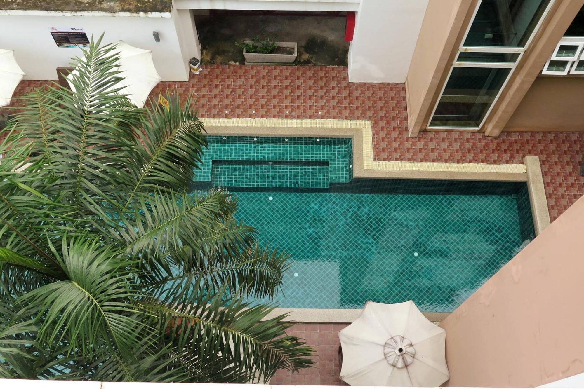 Apartment Large 1 Bedroom1 Bathroom 1 Km Walking To Patong