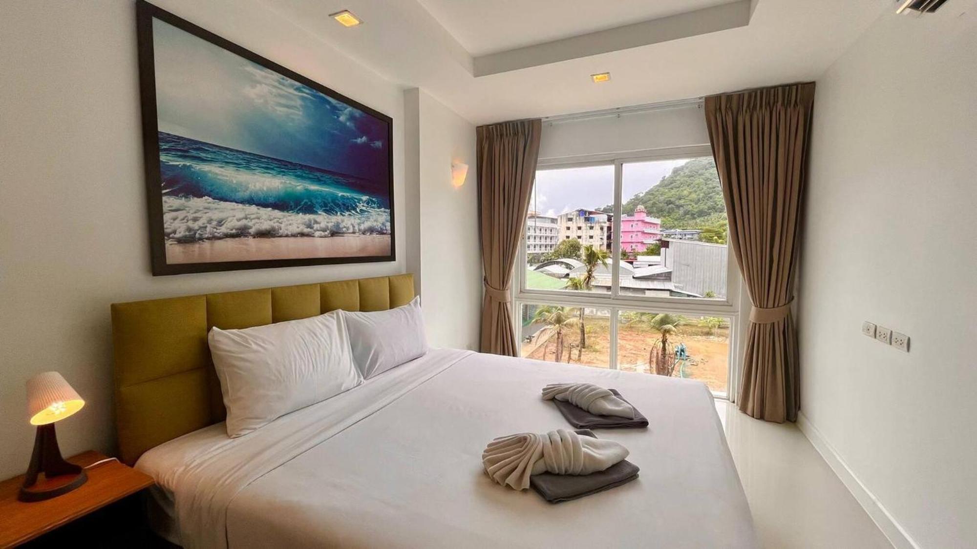 Large 1 Bedroom1 Bathroom 1 Km Walking To Patong