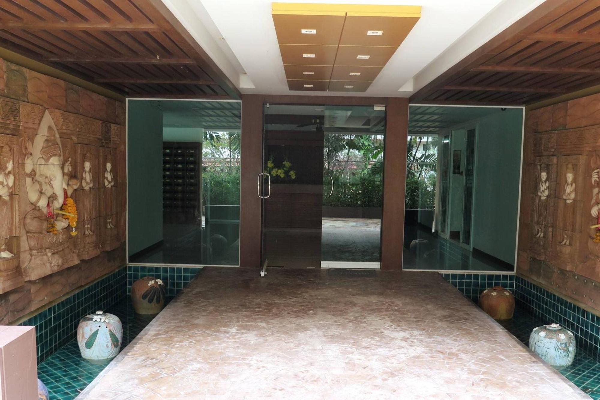Large 1 Bedroom1 Bathroom 1 Km Walking To
