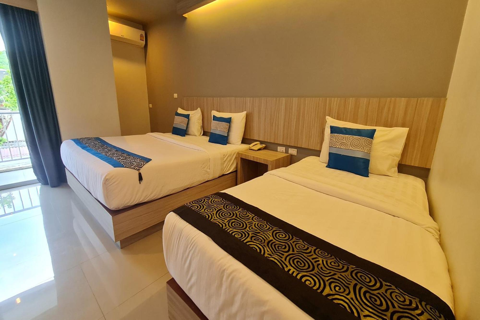 Hotel Carpio 4*