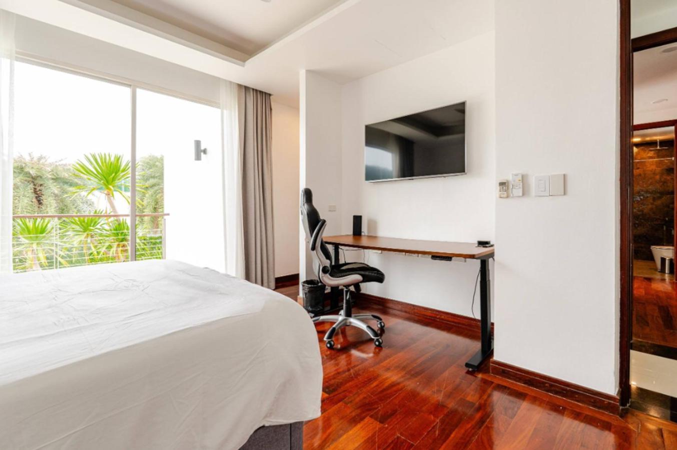 Kyerra 88-16 An Exquisite Mansion With Eclectic Interiors Phuket