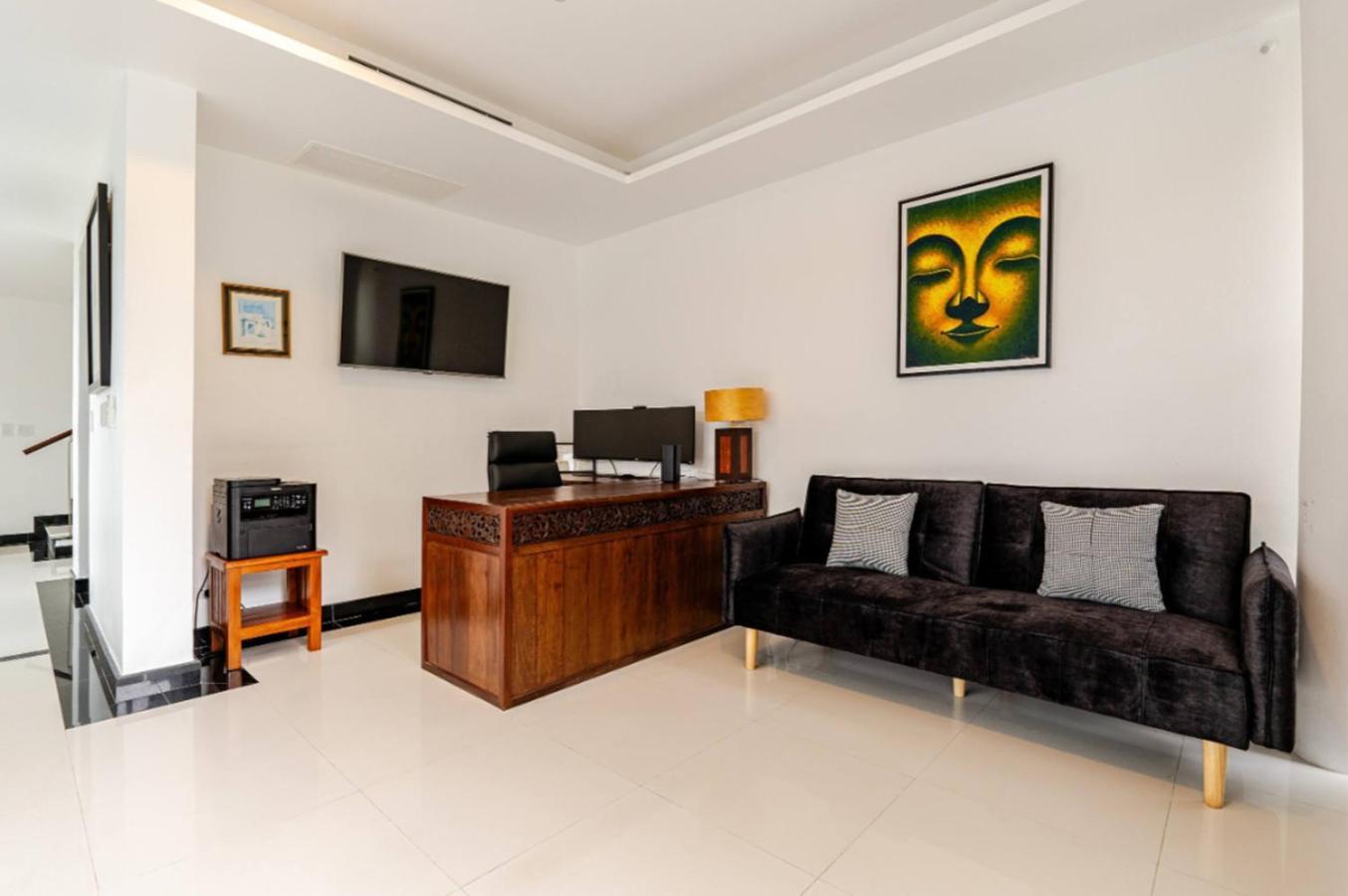 Kyerra 88-16 An Exquisite Mansion With Eclectic Interiors Villa *