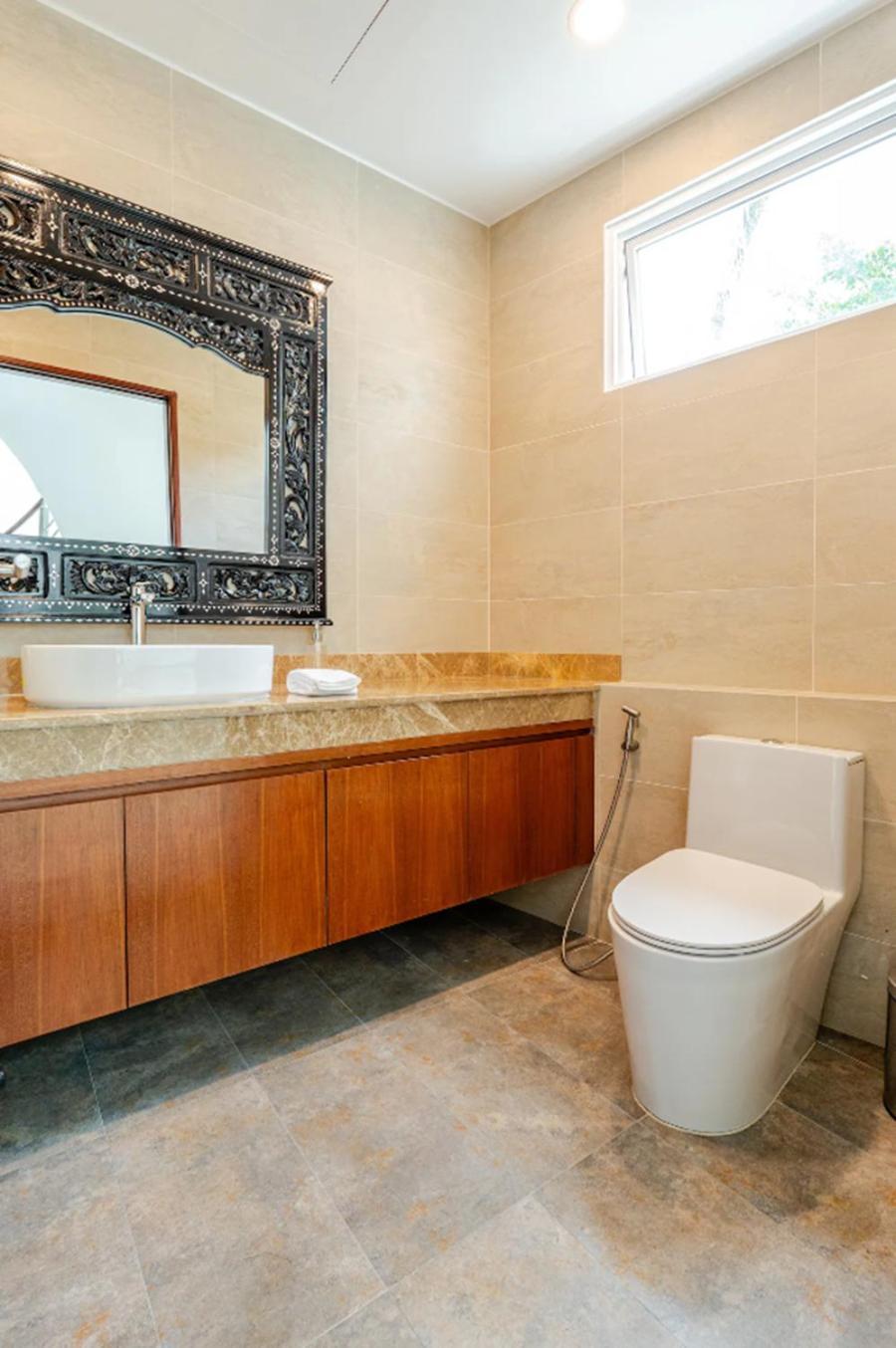 Kyerra 88-16 An Exquisite Mansion With Eclectic Interiors Phuket