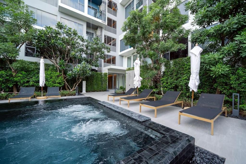 New 1 Bedroom In Laguna Apartment