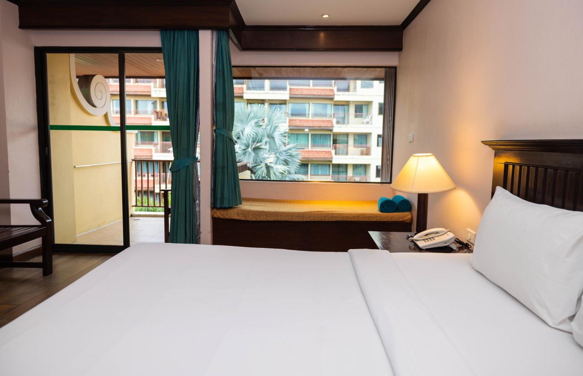 Baumanburi Hotel
