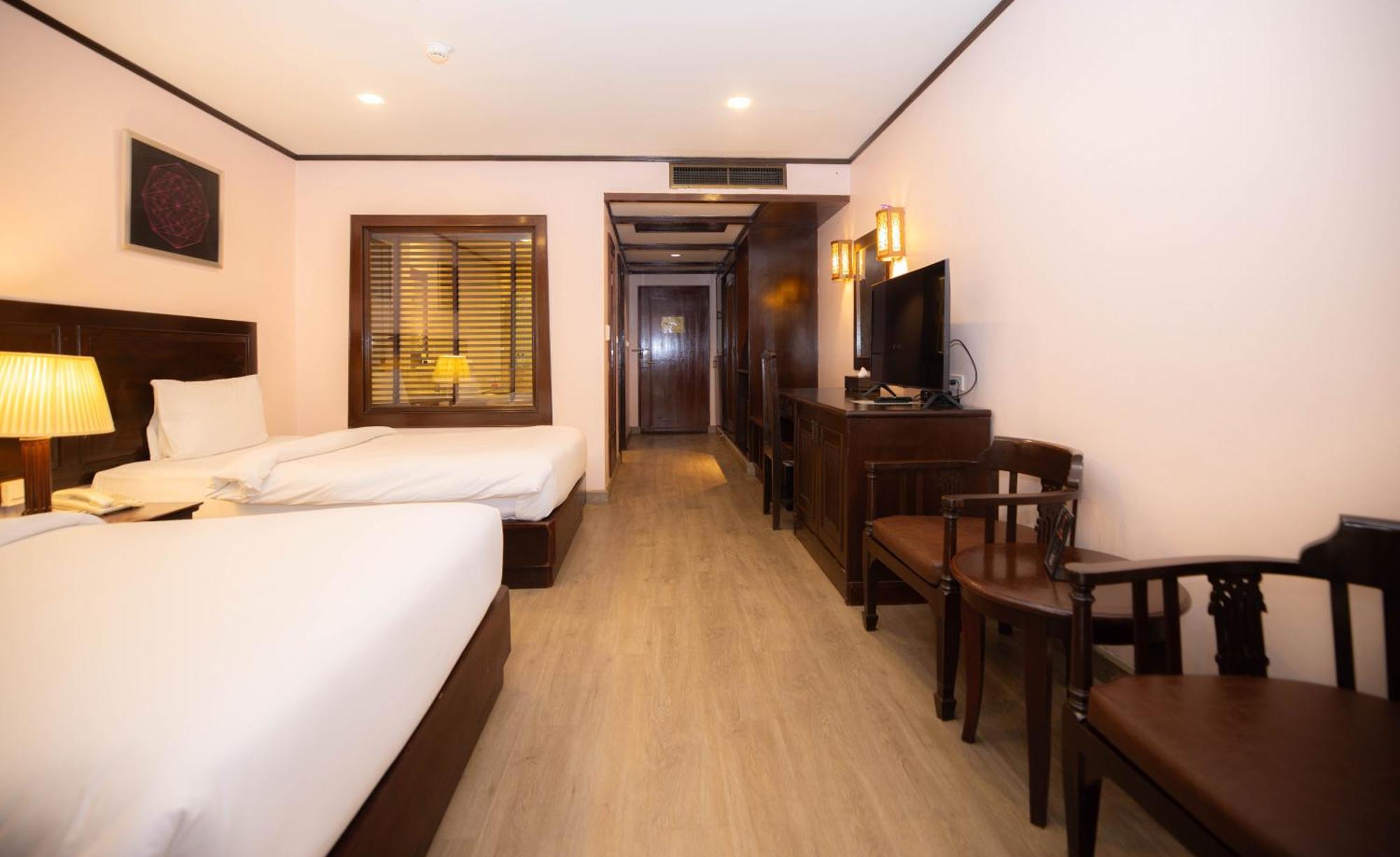 Baumanburi 4* Patong