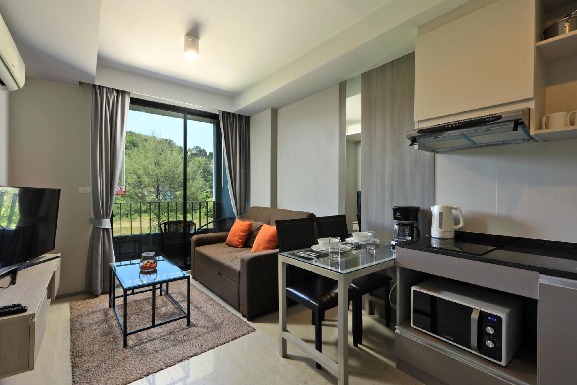 Walking To Surin By Capital Pro Phuket