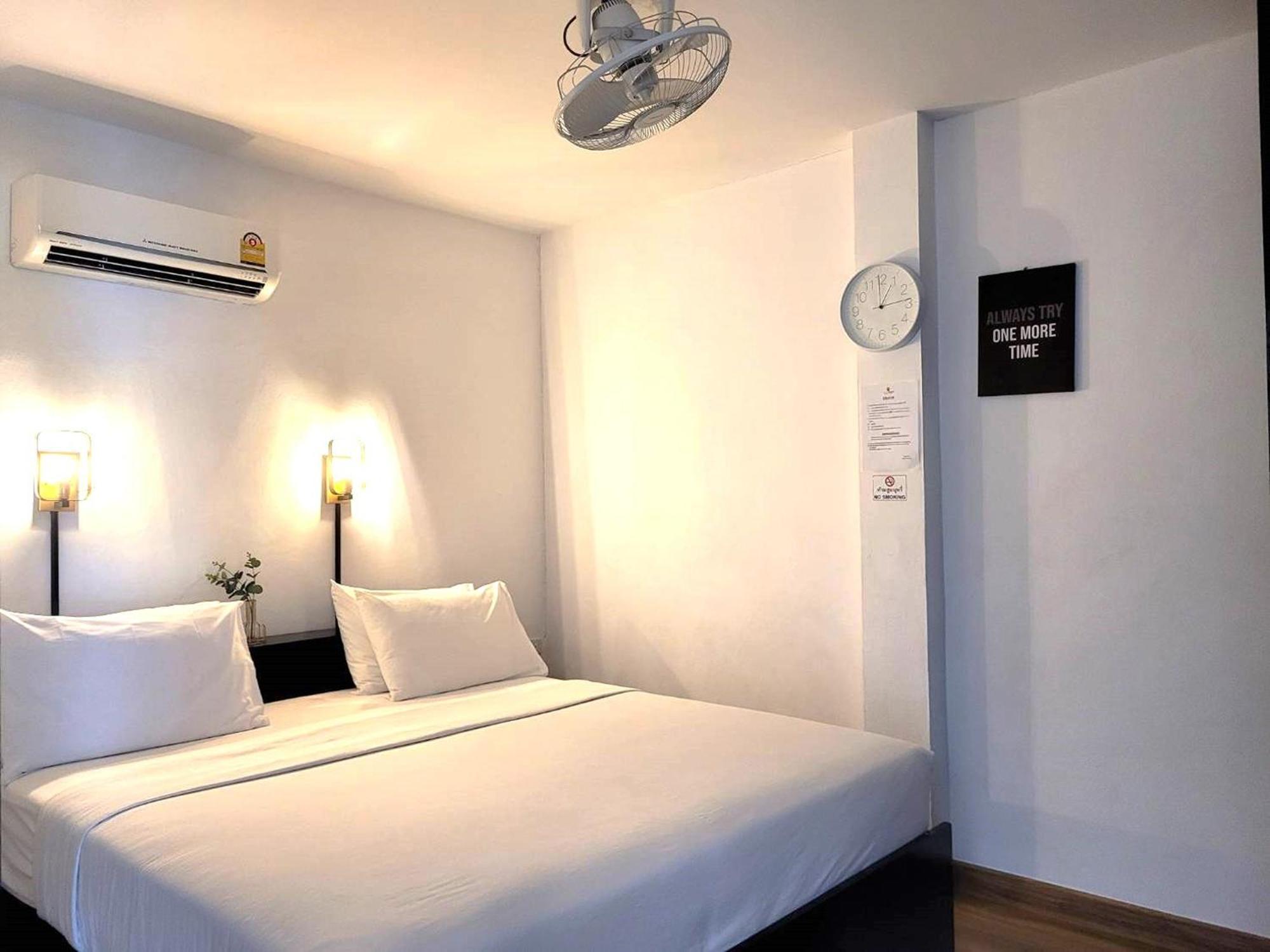 Rabbit Mansion Gasthof Patong