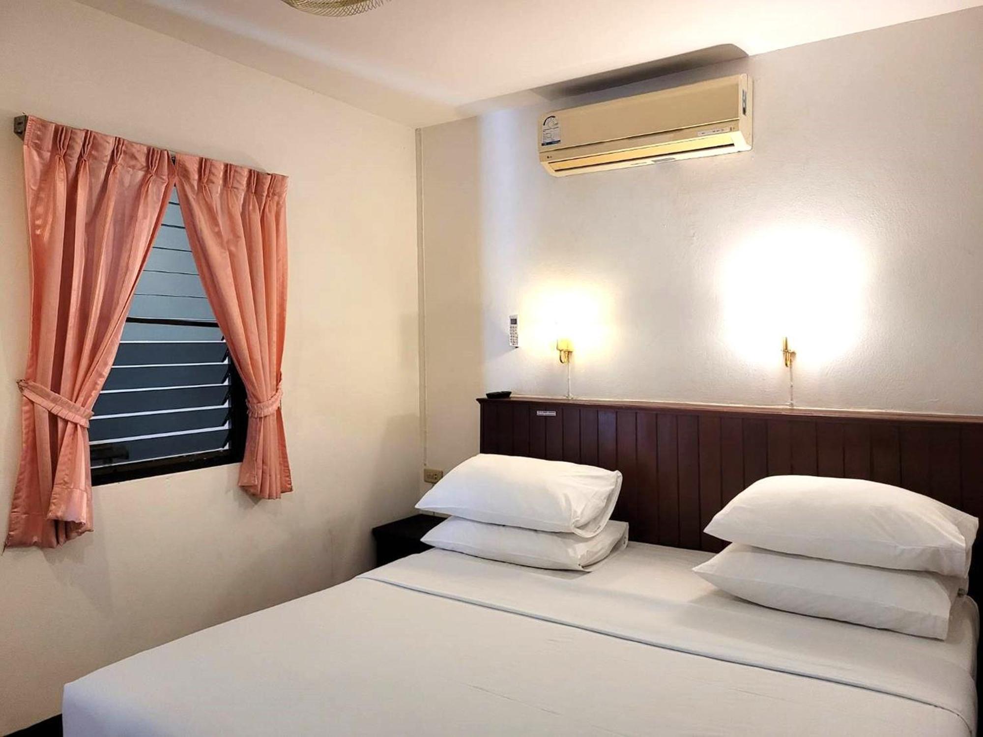 Rabbit Mansion Gasthof Patong