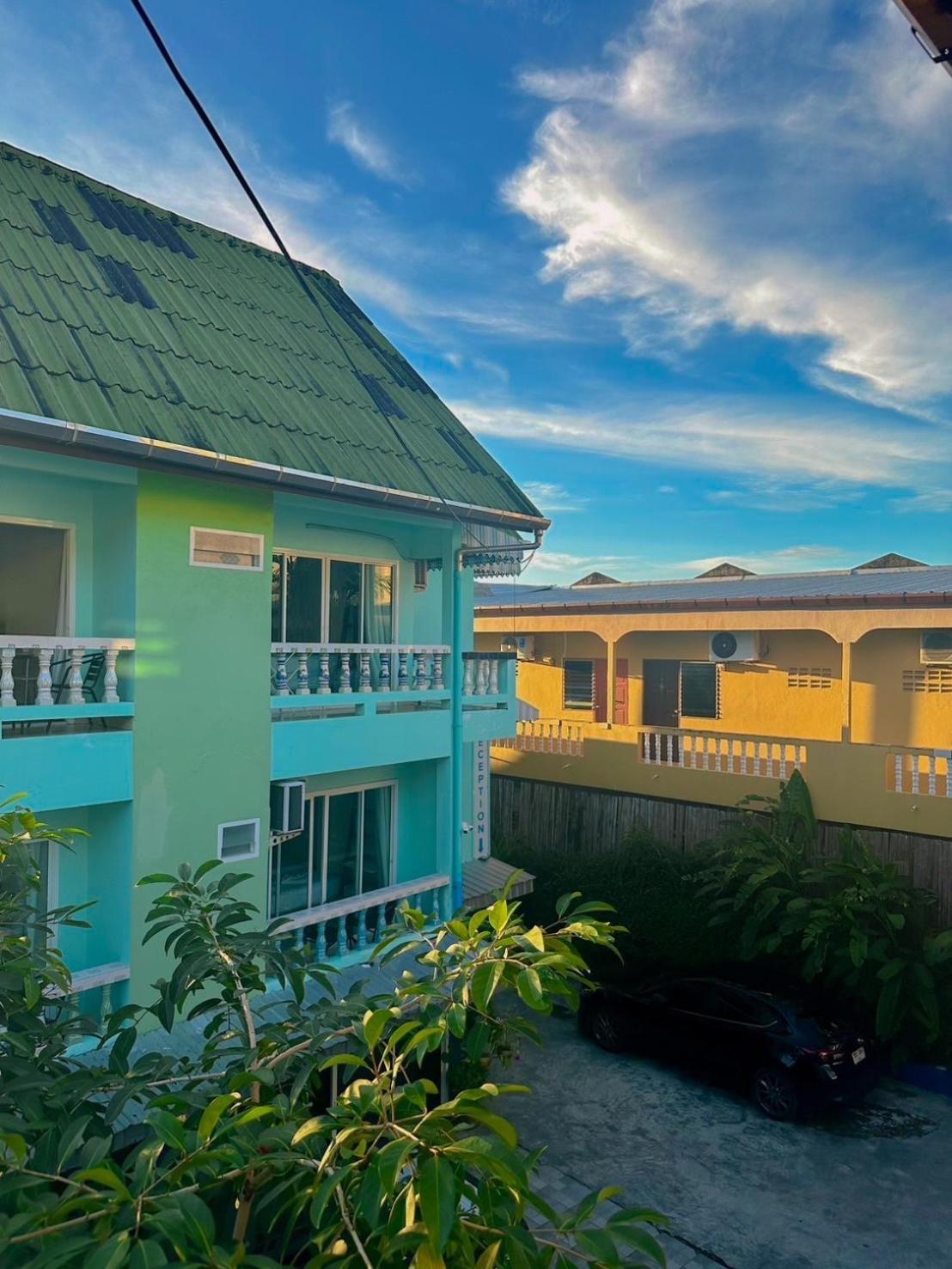 The Residences 3*
