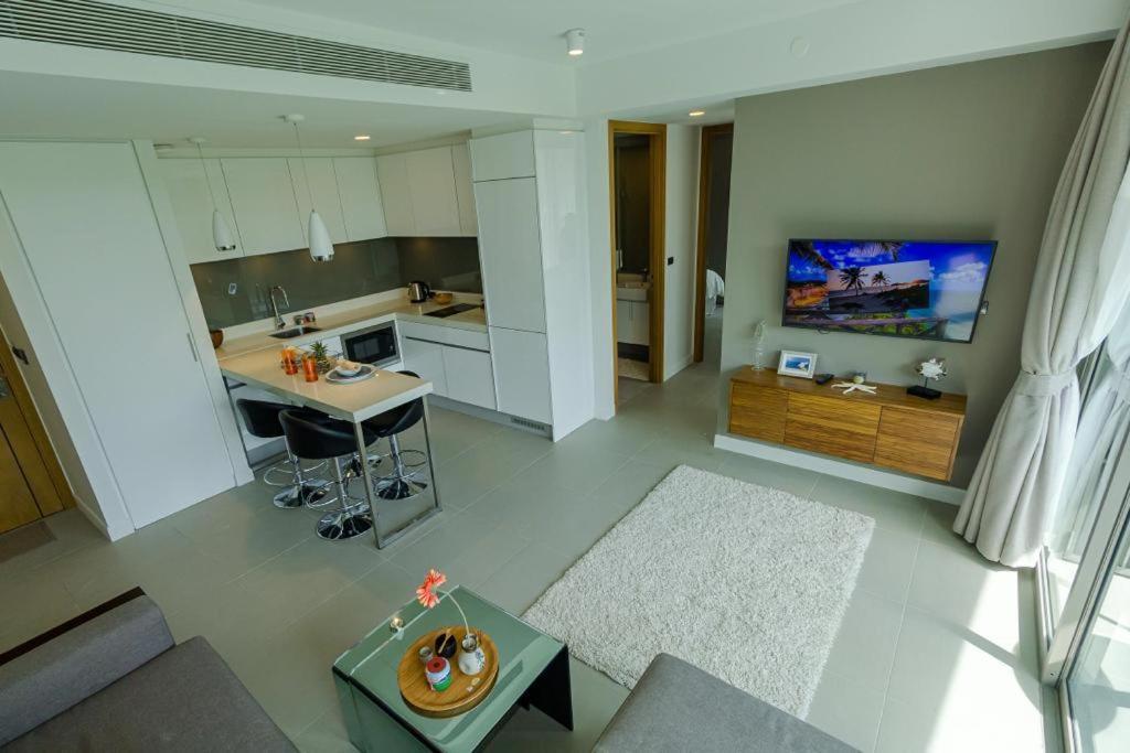 2Bdr Apartment Oceanstone Laguna By Capital Pro