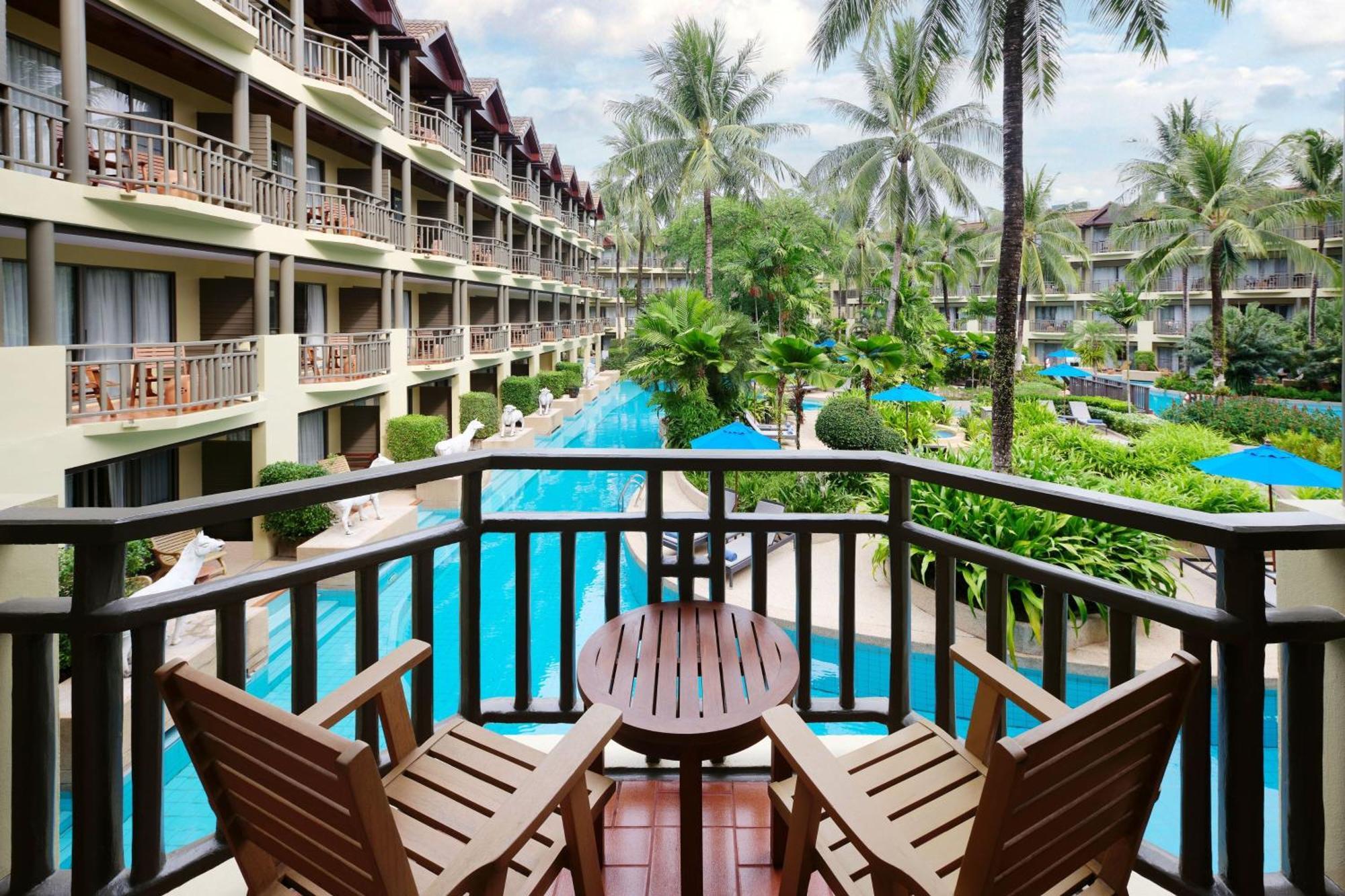 Phuket Marriott & Spa, Merlin Beach
