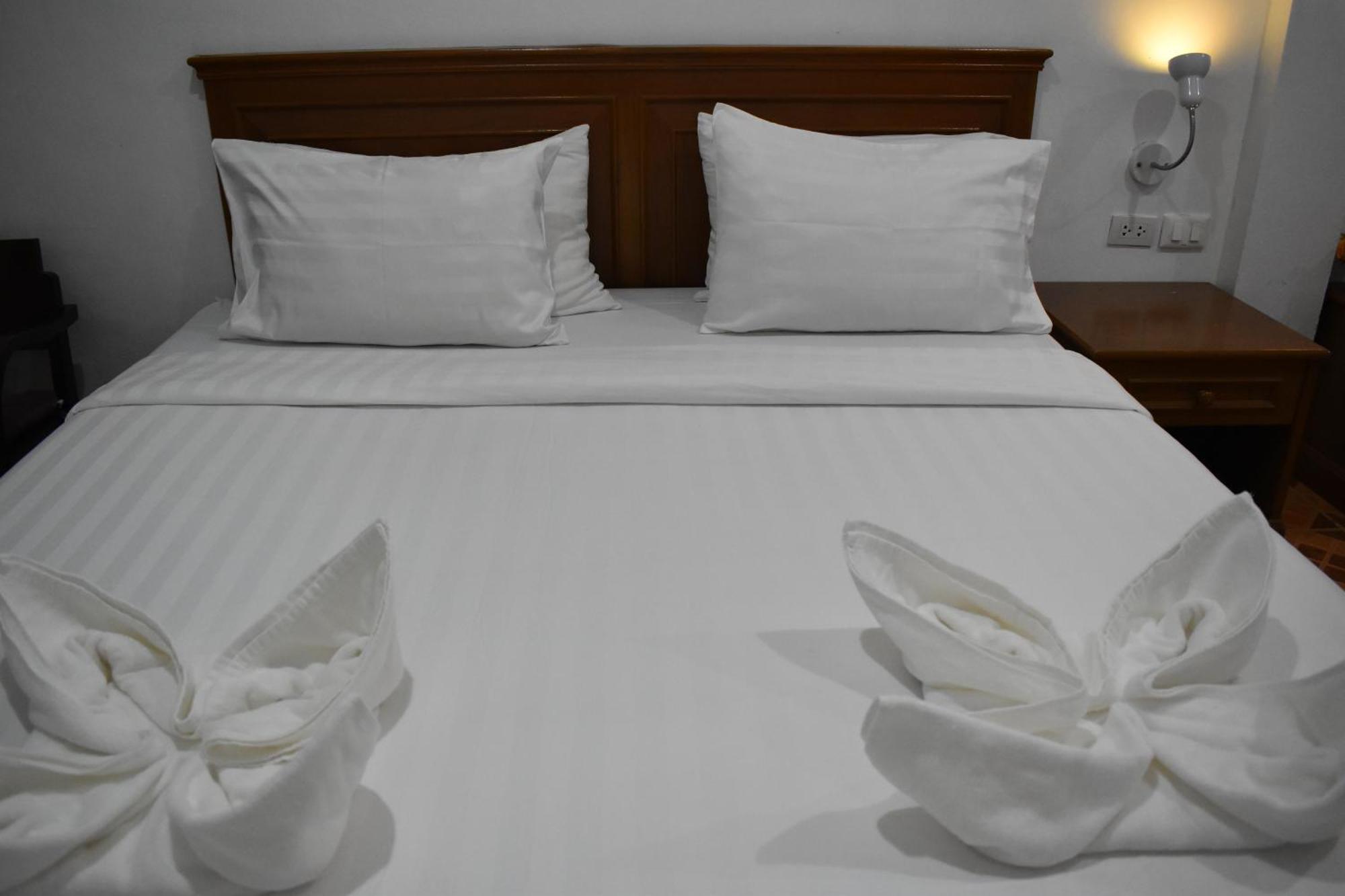 Sala Bua Bed & Breakfast