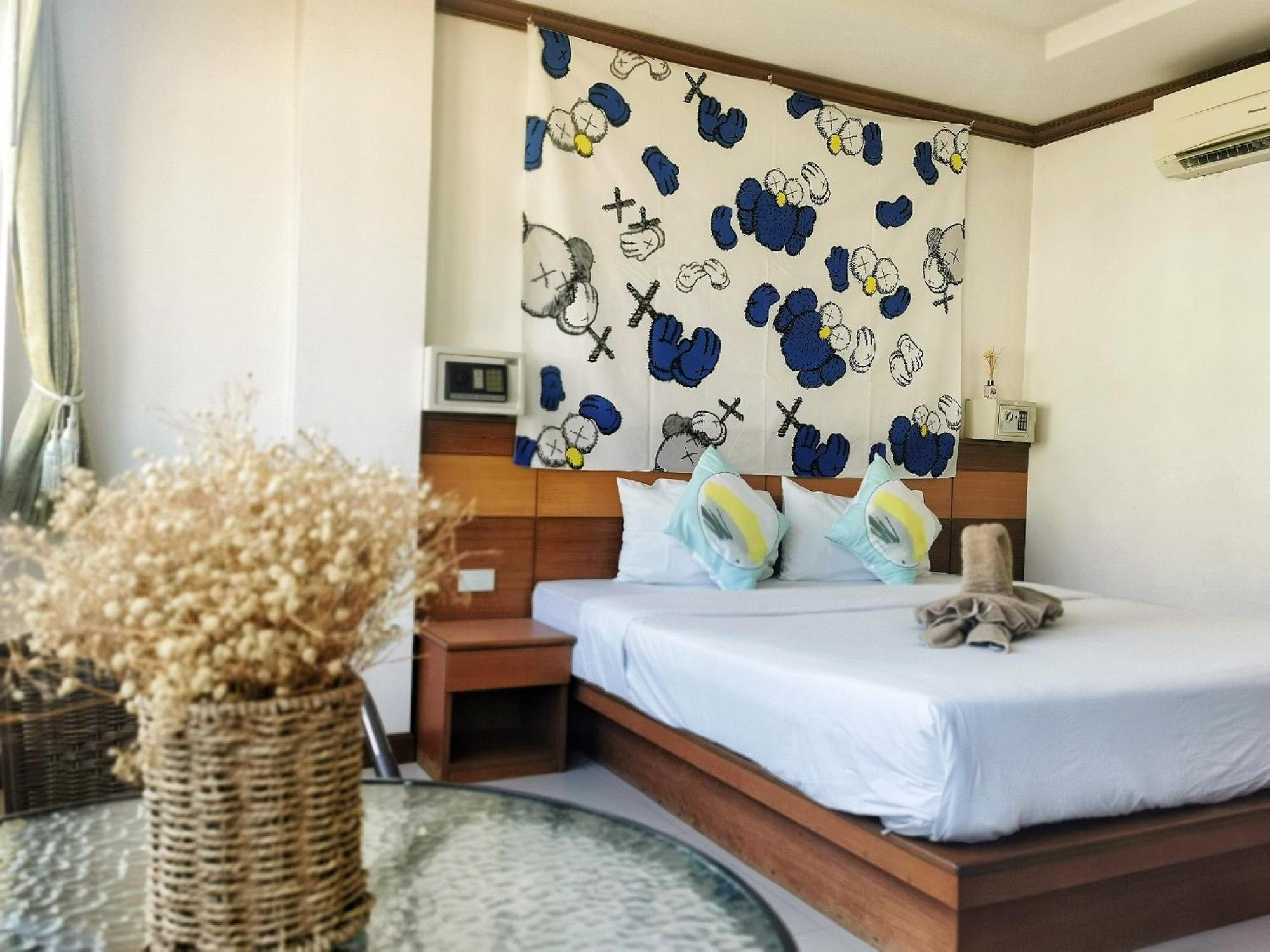 Lanting House Phuket *