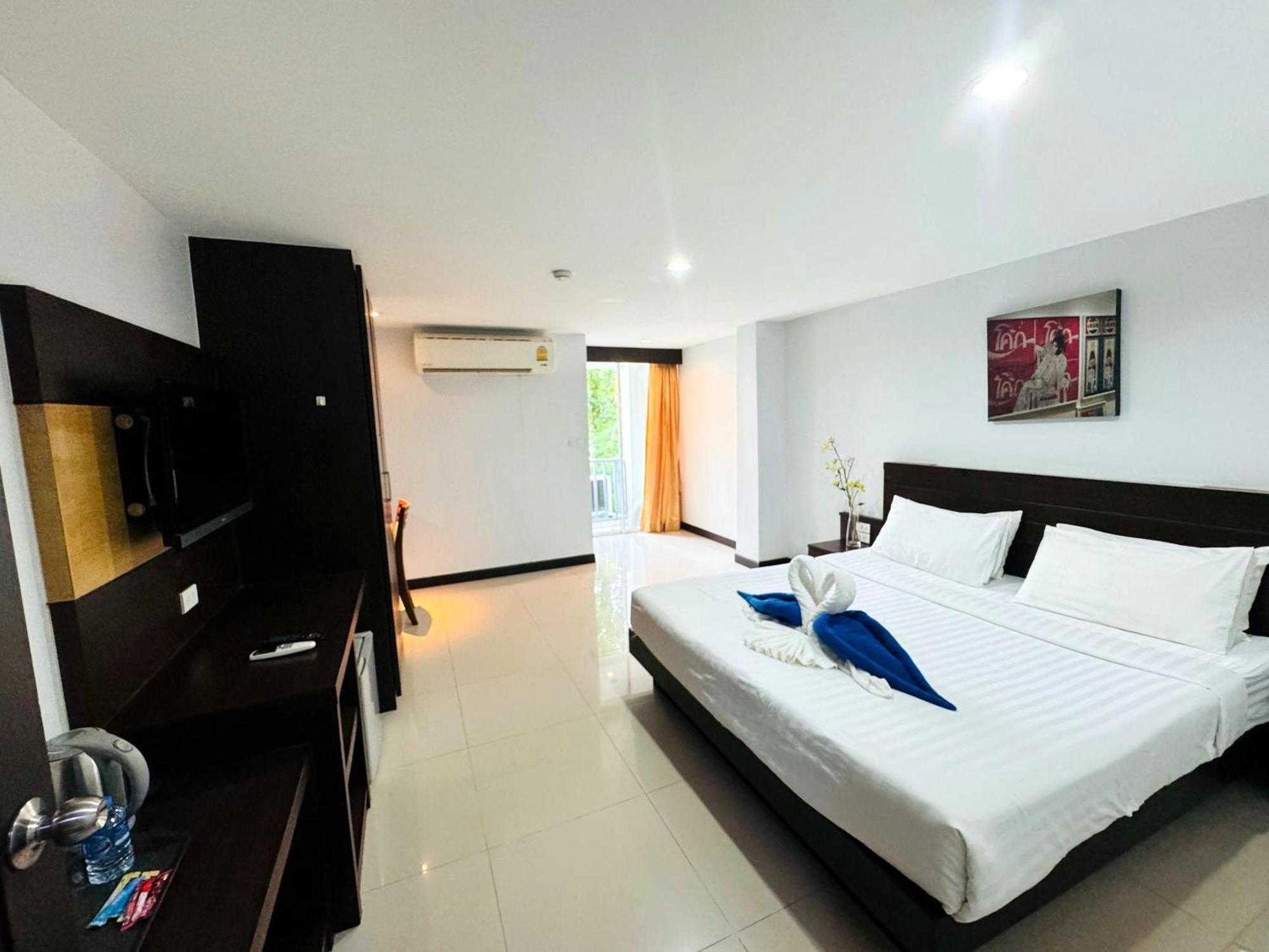 Hotel La Casa 3*