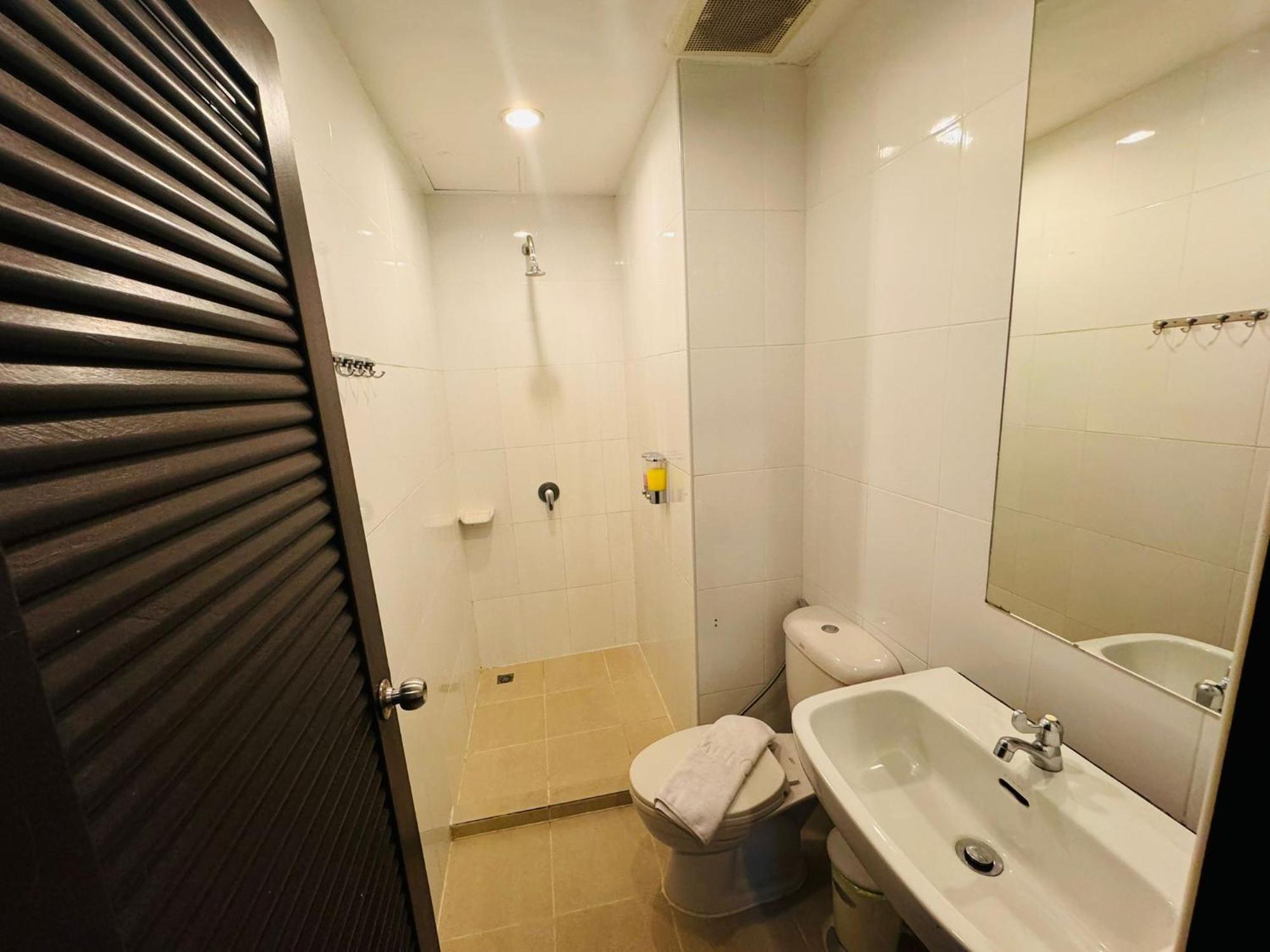Hotel La Casa Patong
