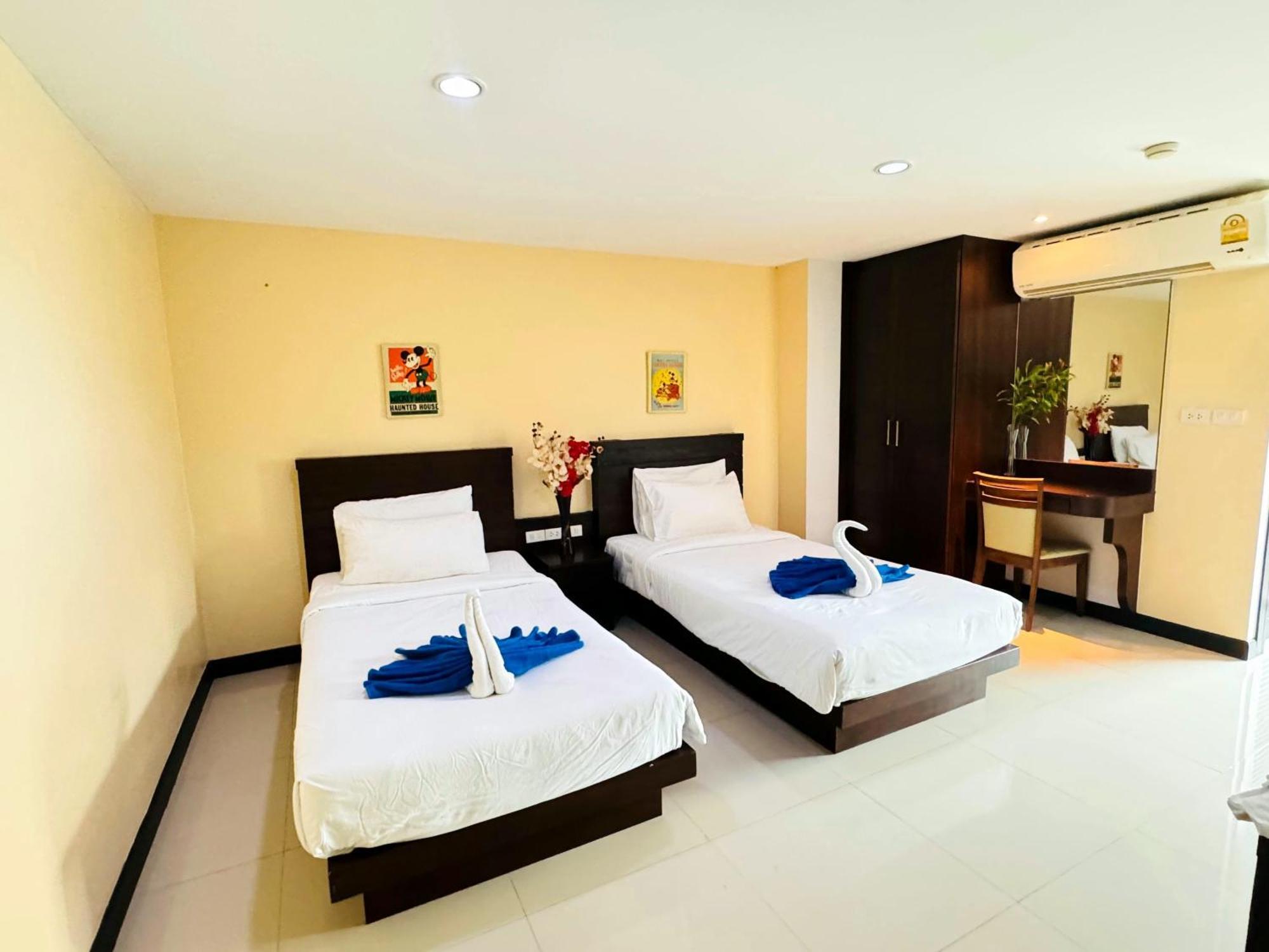 La Casa Hotel Patong