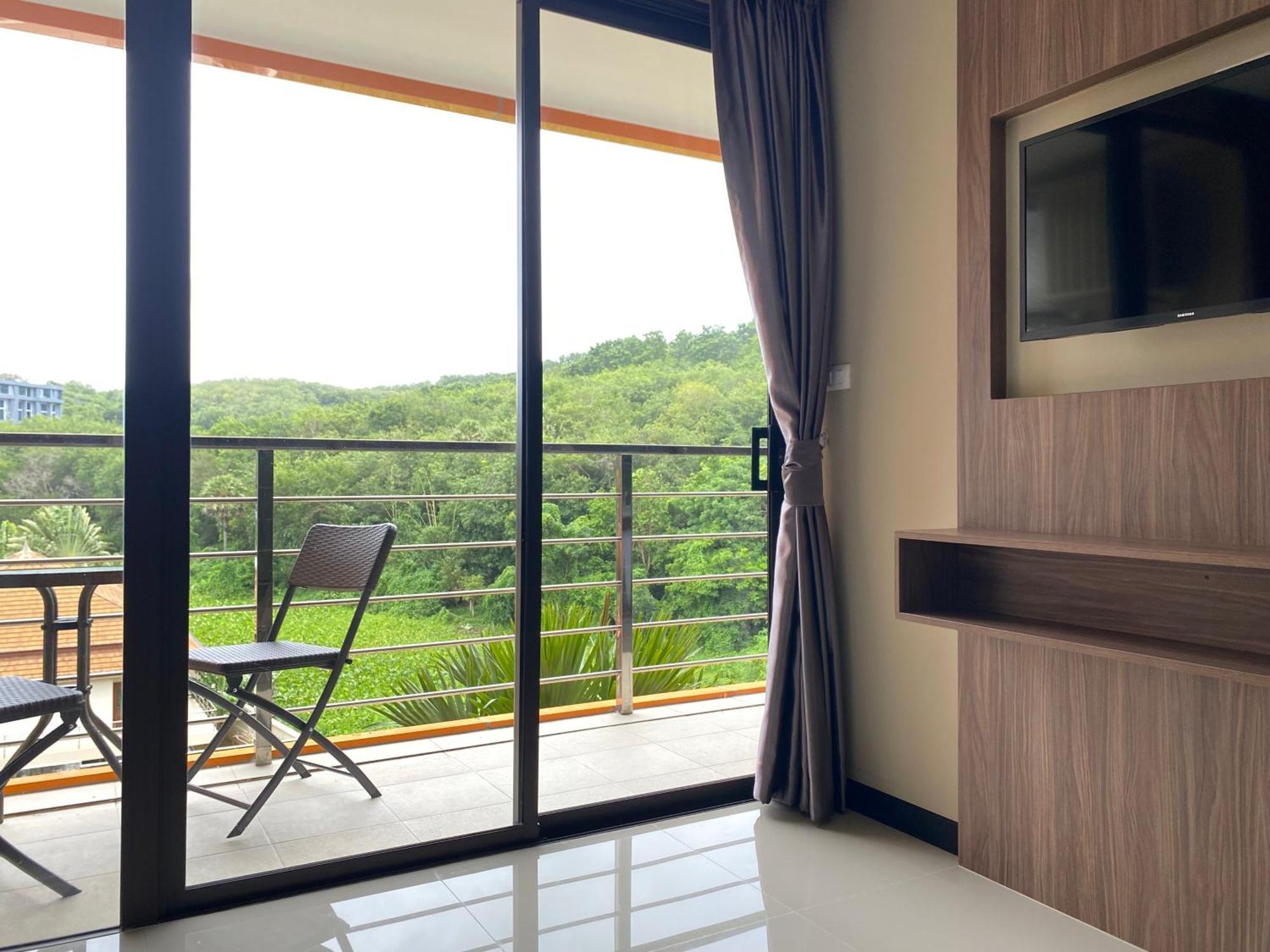 1Bdr Apartment Near Naiharn Beach By Capitalpro