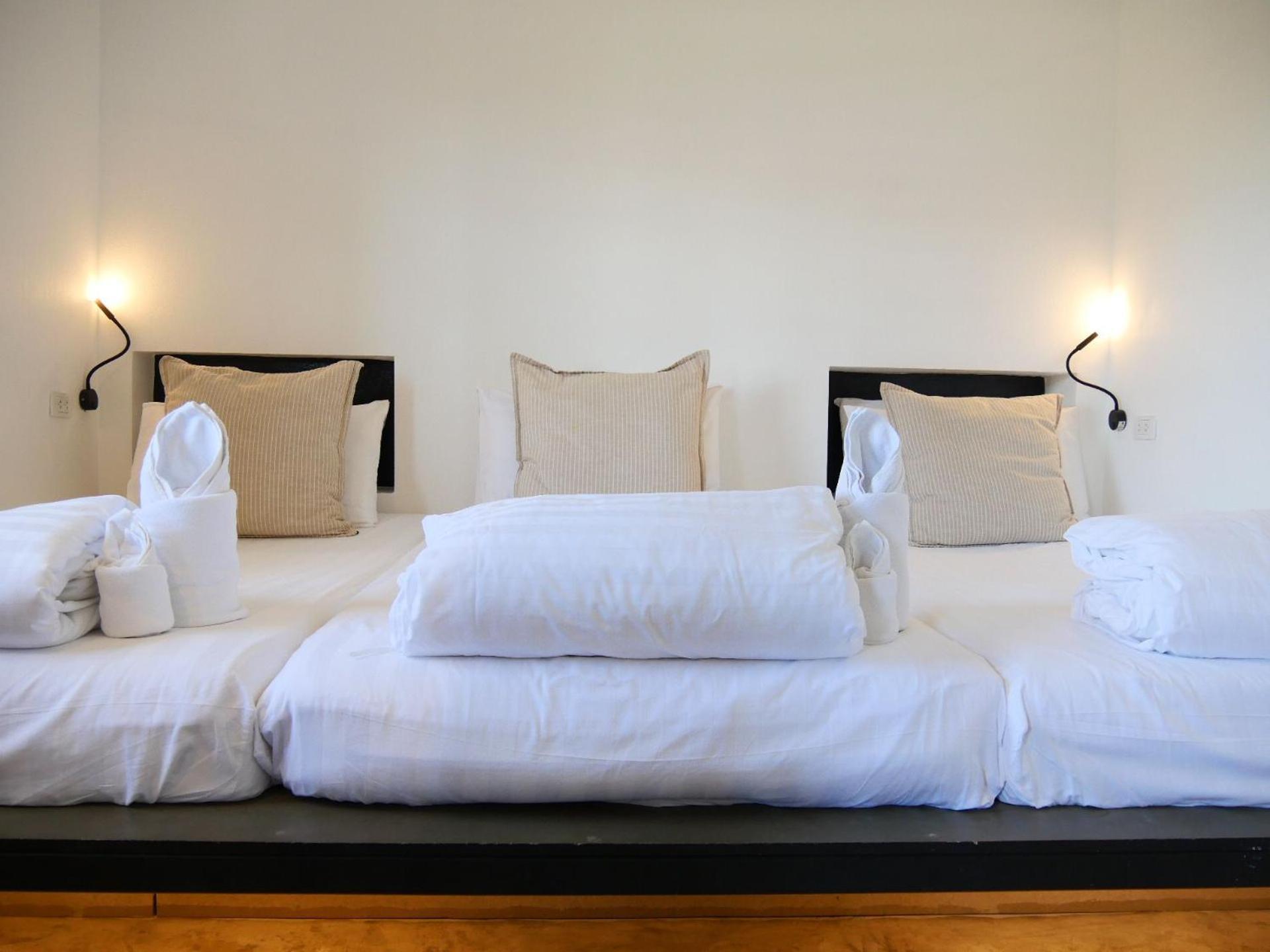 Hostel Book A Bed Poshtel - Sha *