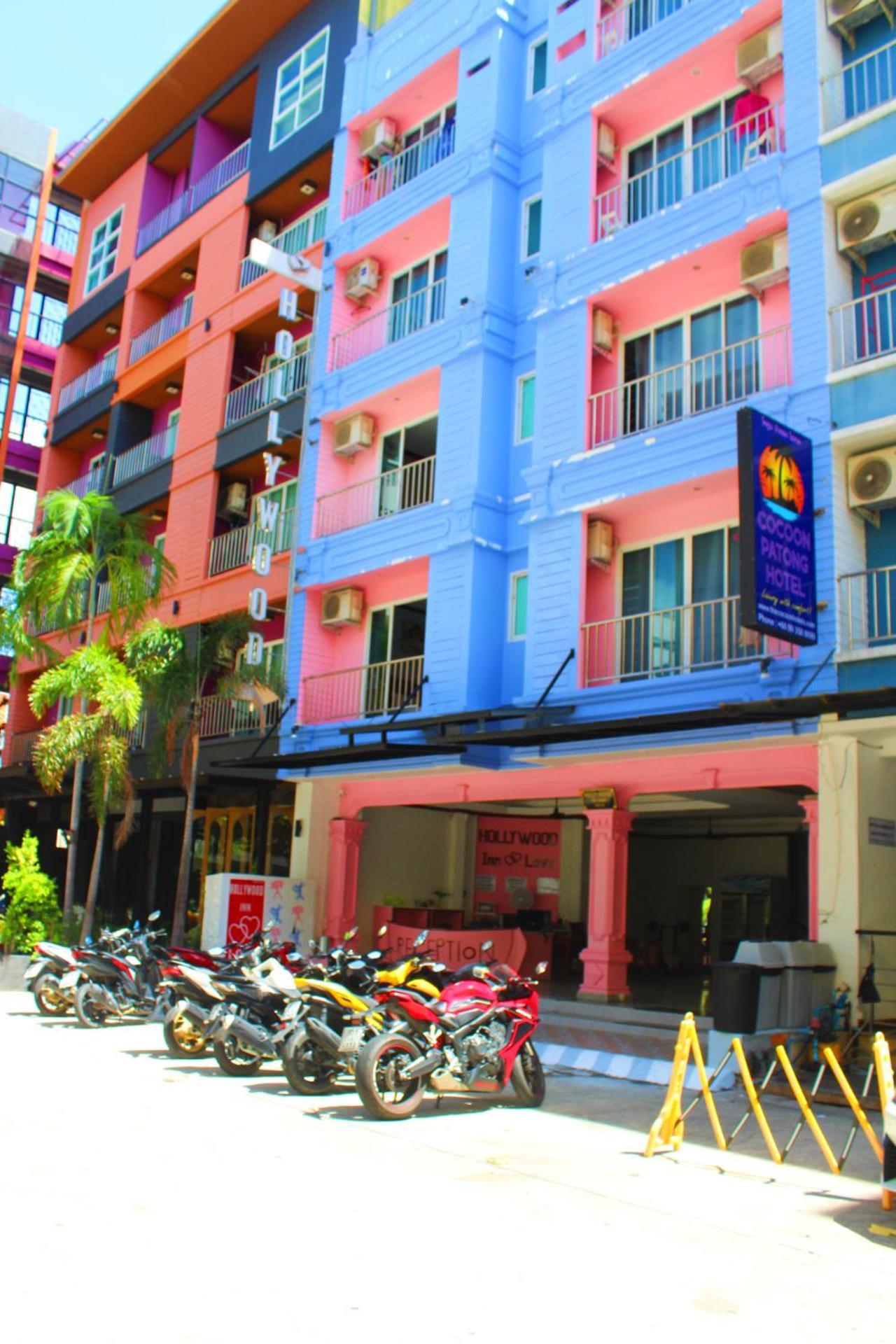 Hollywood * Patong