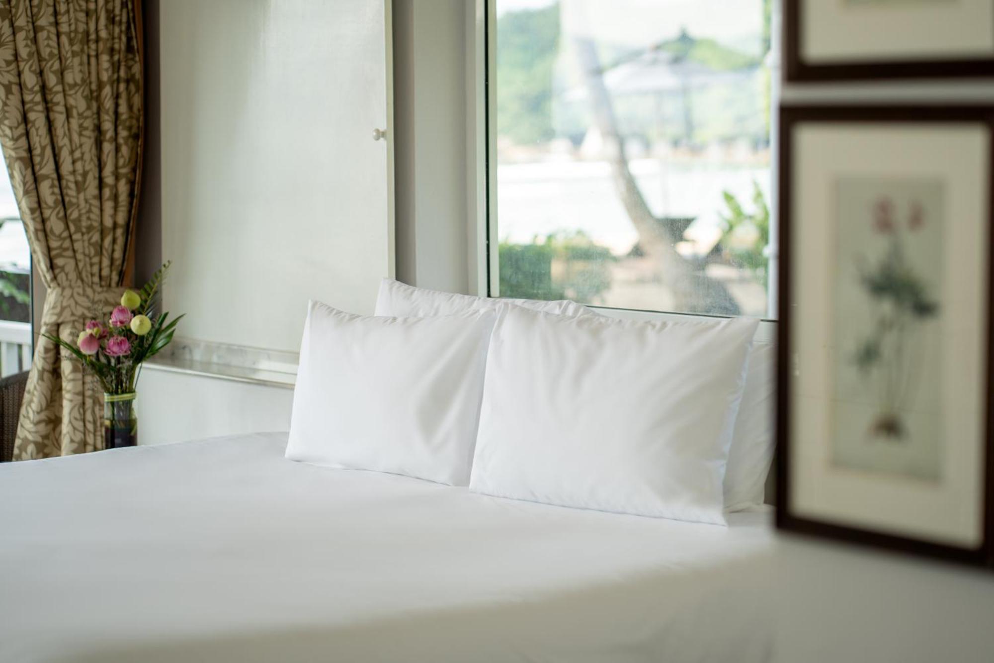 Thavorn Beach Village & Spa Phuket 5*
