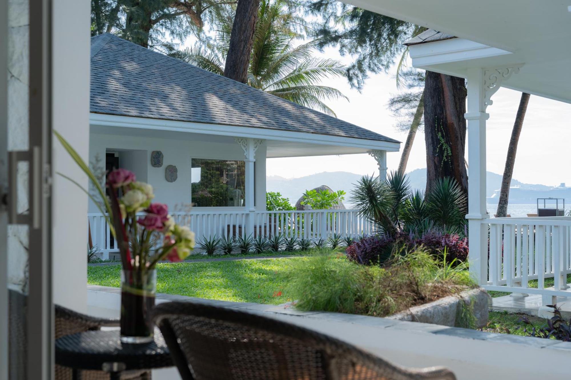 Resort Thavorn Beach Village & Spa Phuket 5*