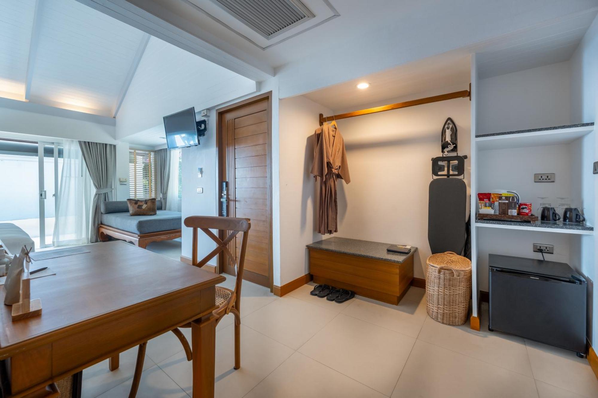 Thavorn Beach Village & Spa Phuket 5*