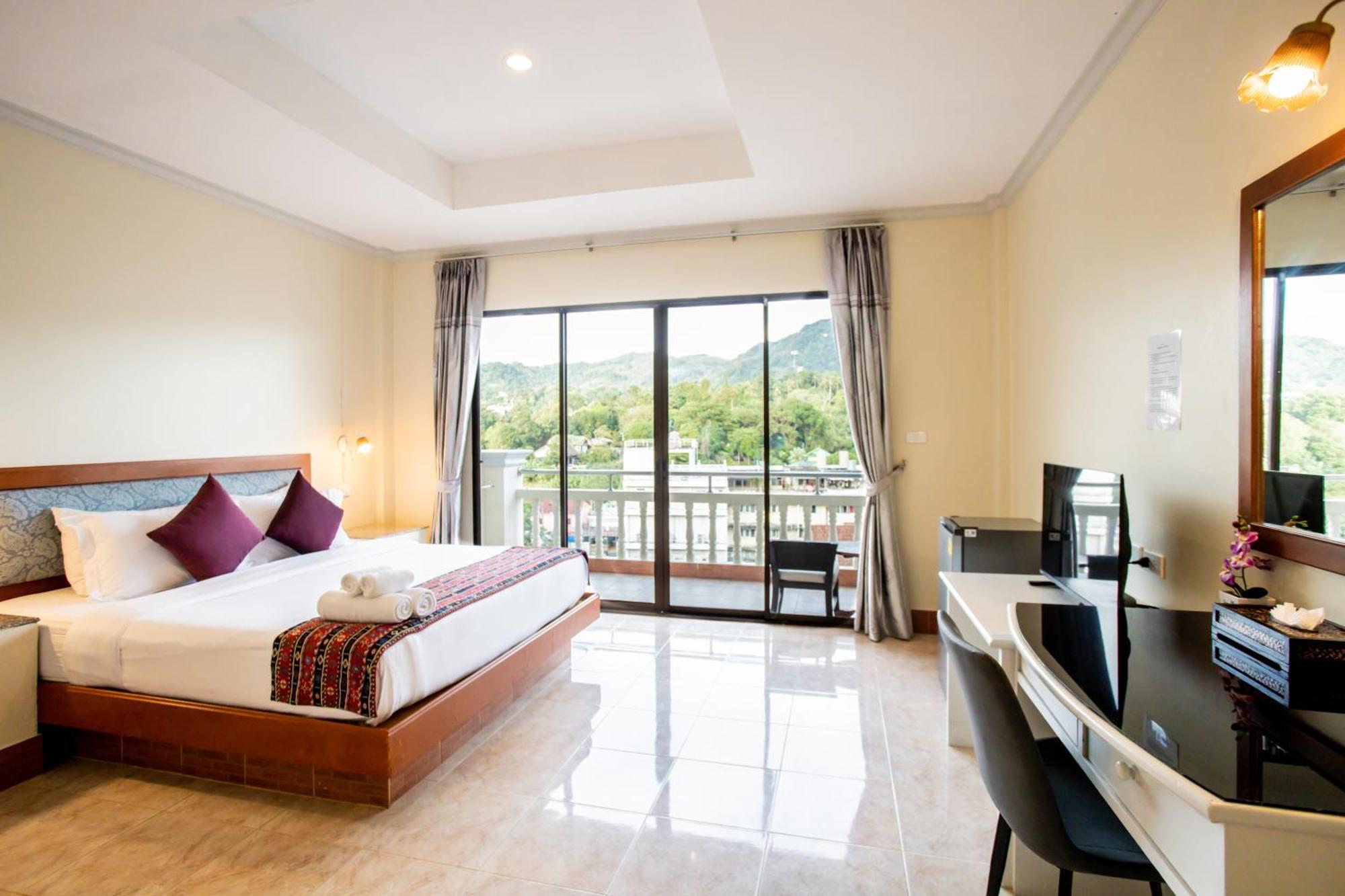 Aparthotel Tri's Miracle Side *