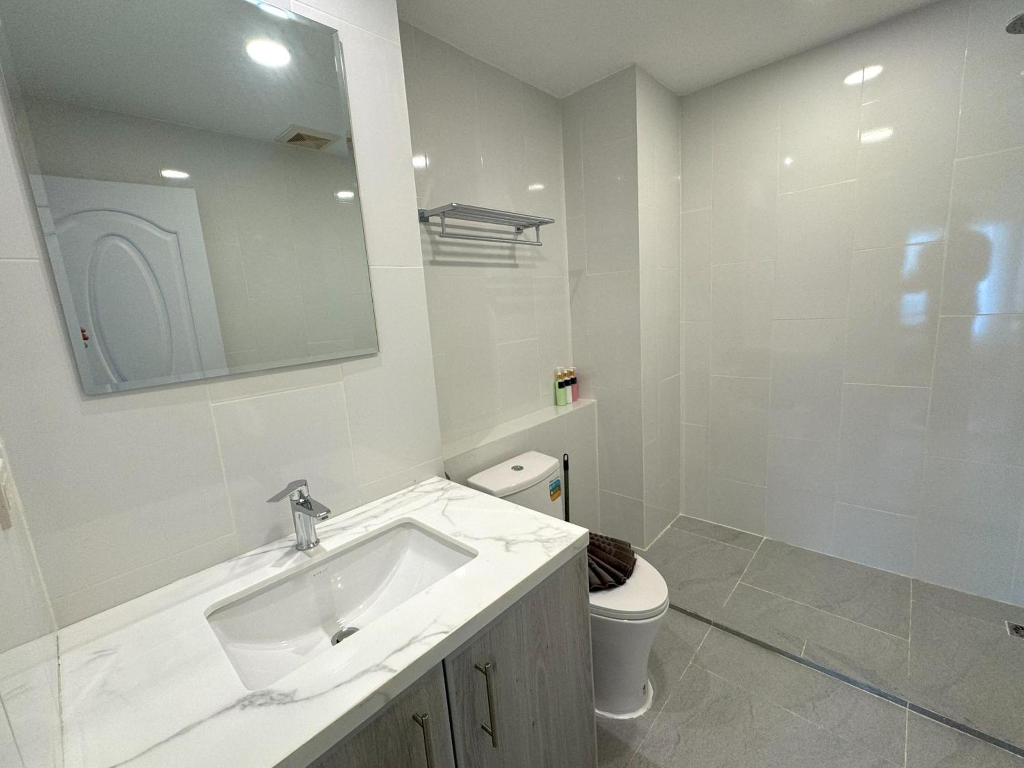 At Phuket By Lofty Appartement
