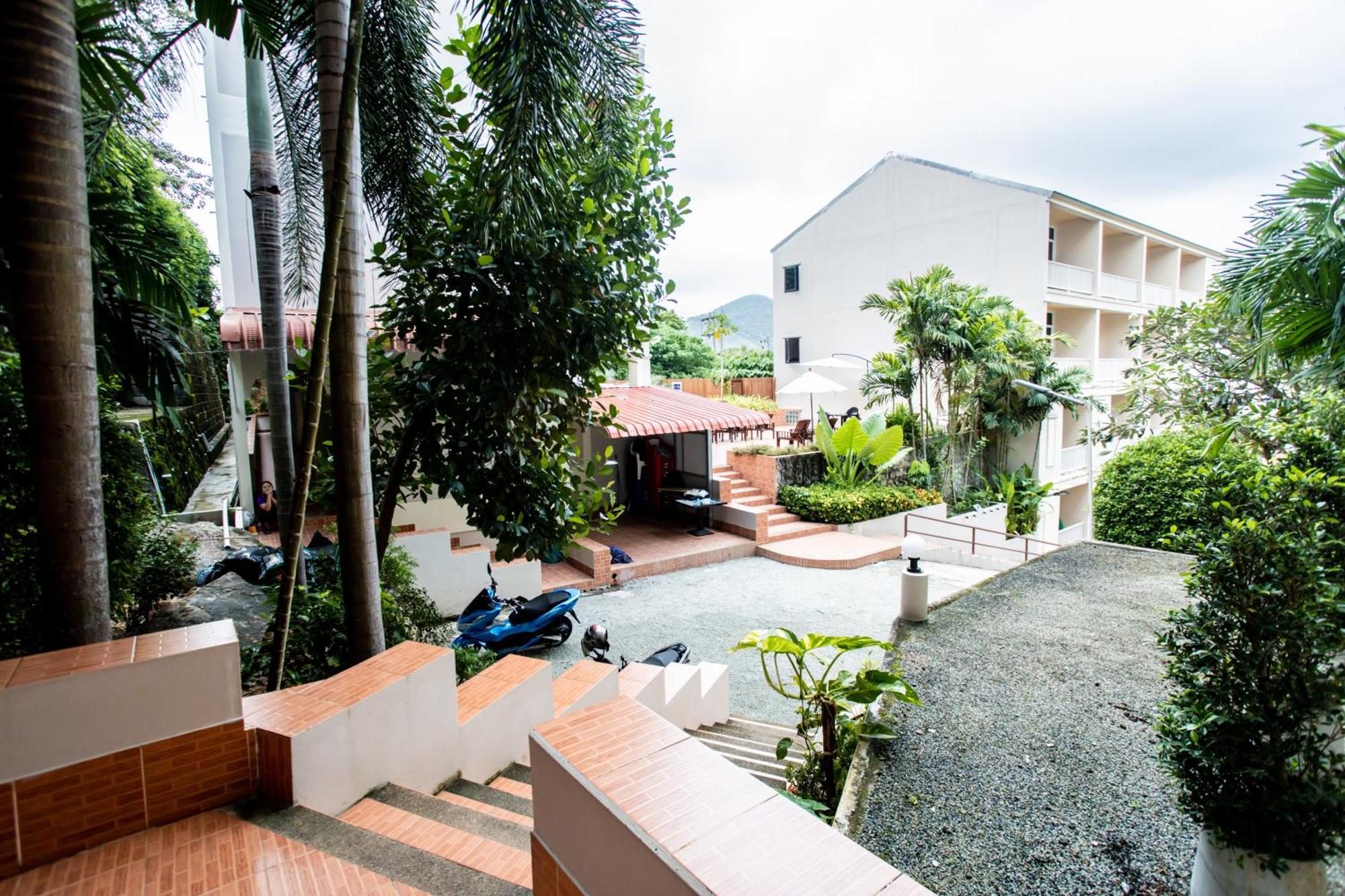 Tri's Miracle Side Aparthotel Kata Beach (Phuket)