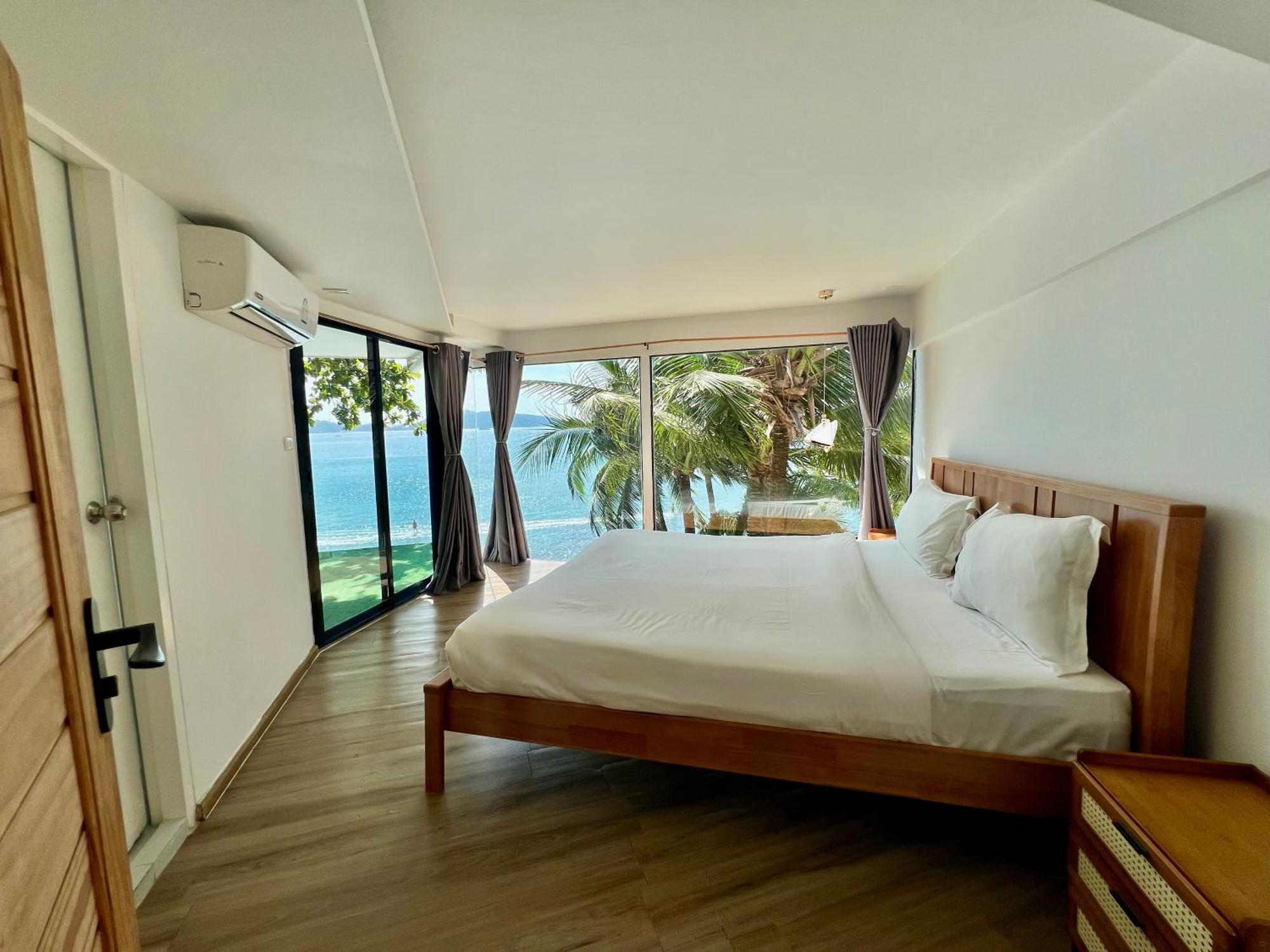 Sunset Phuket 3*