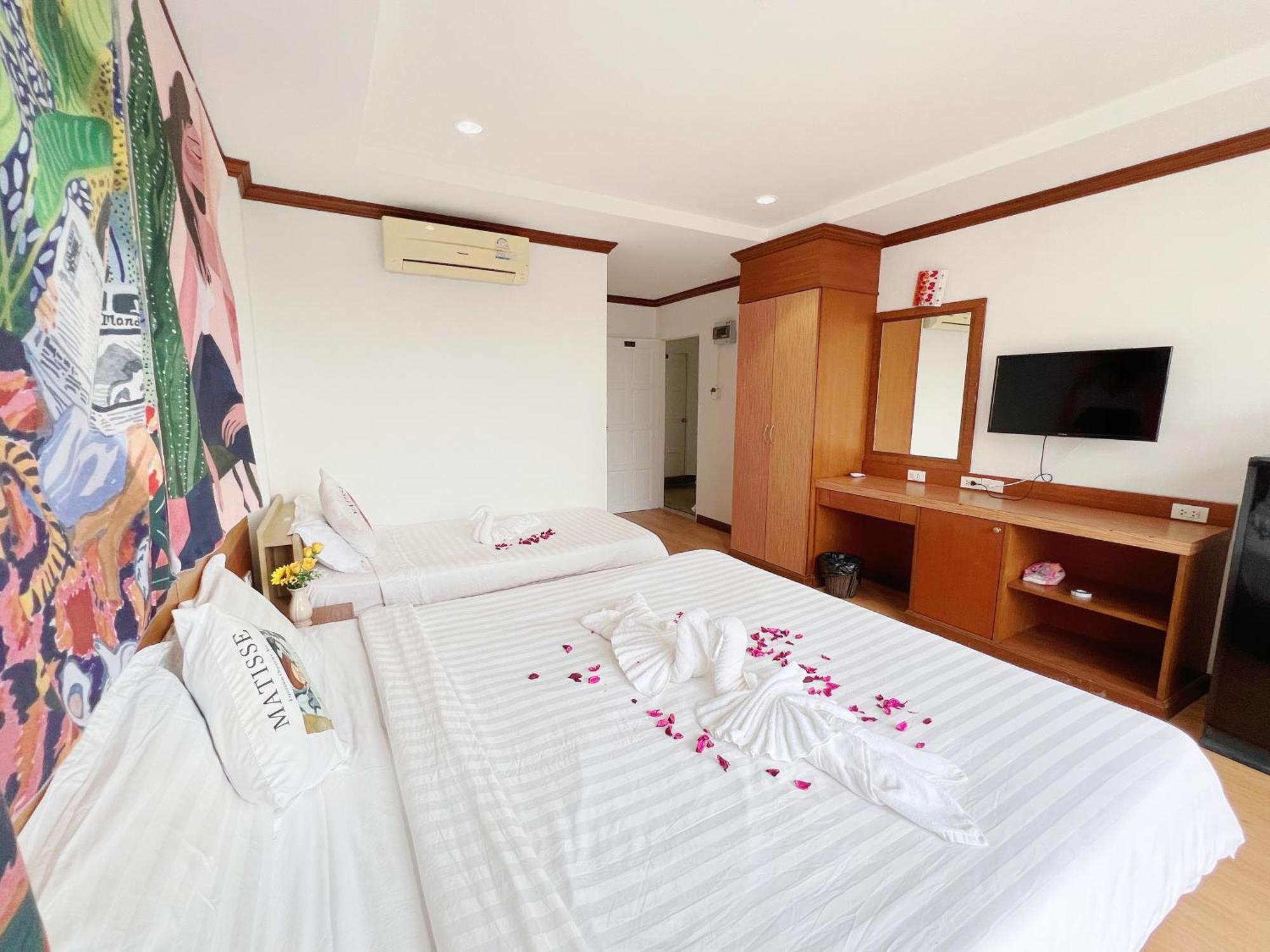 Lanting House Phuket *