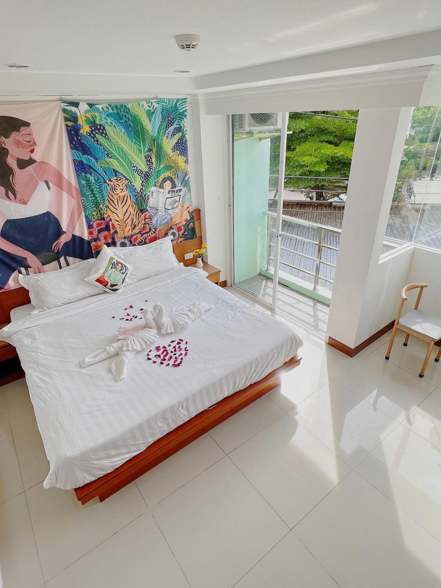 Lanting House Phuket *