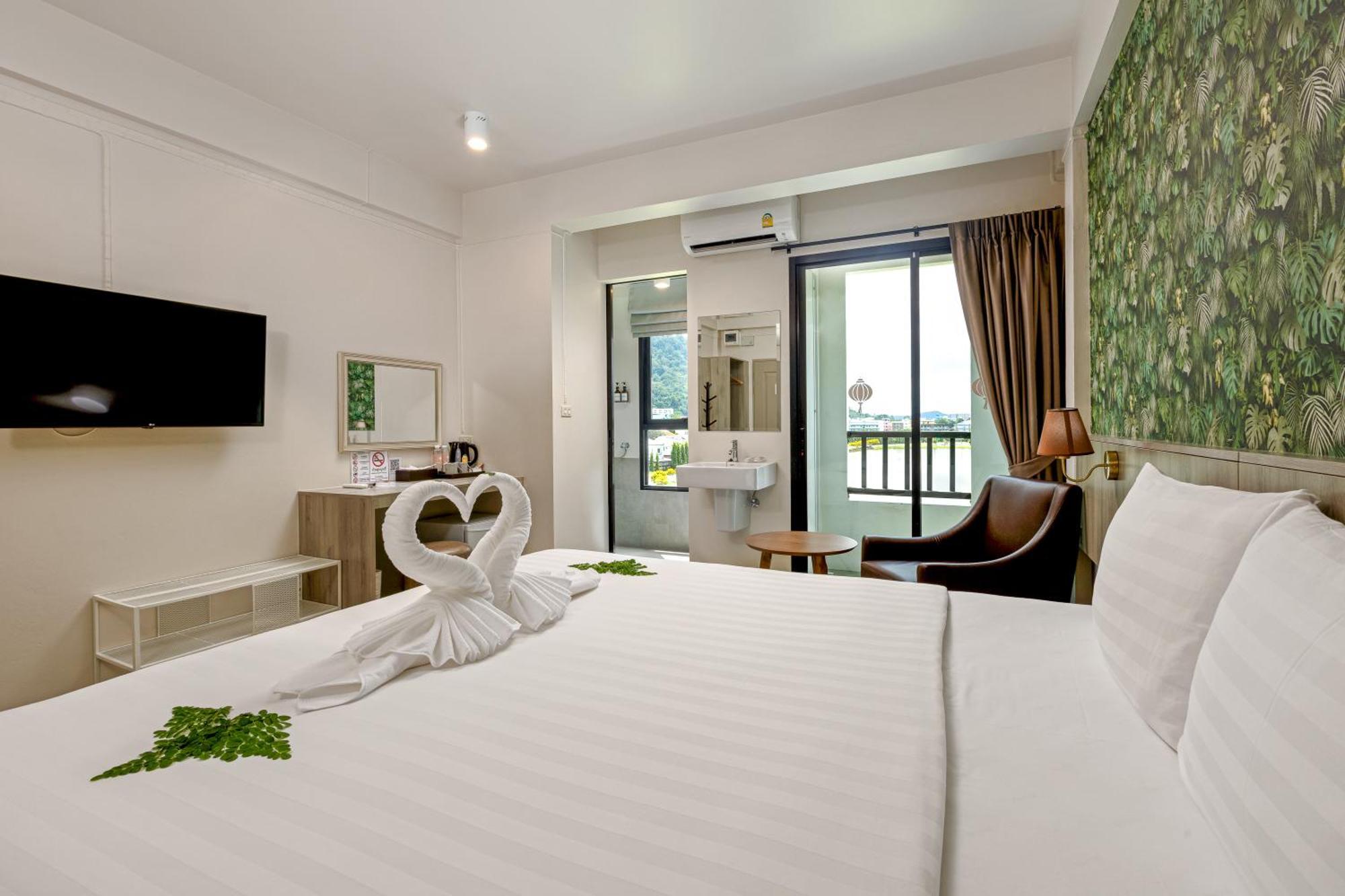 Ang Pao Hotel 4*