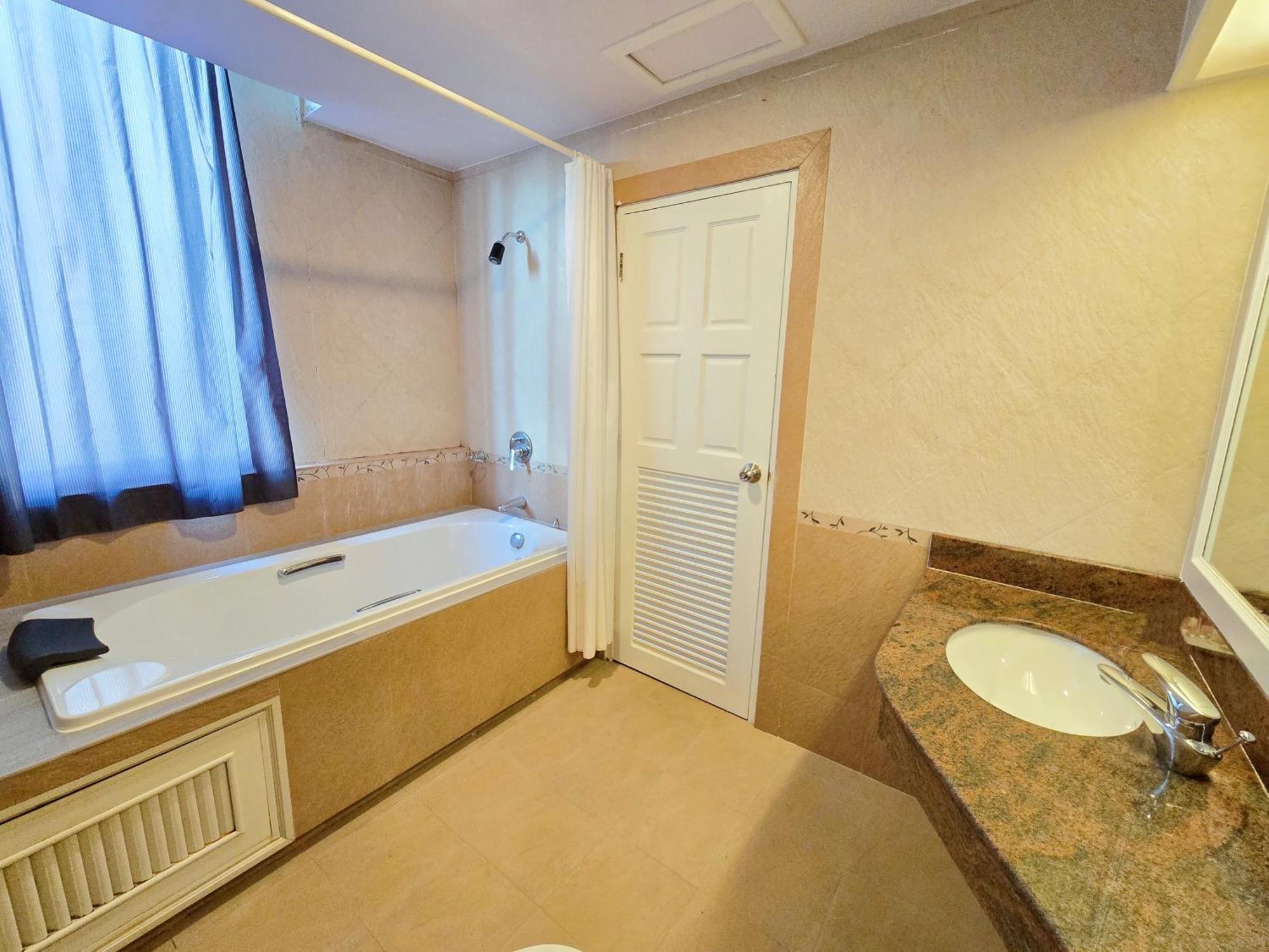 Hotel Sira Boutique - Newly Renovated Patong
