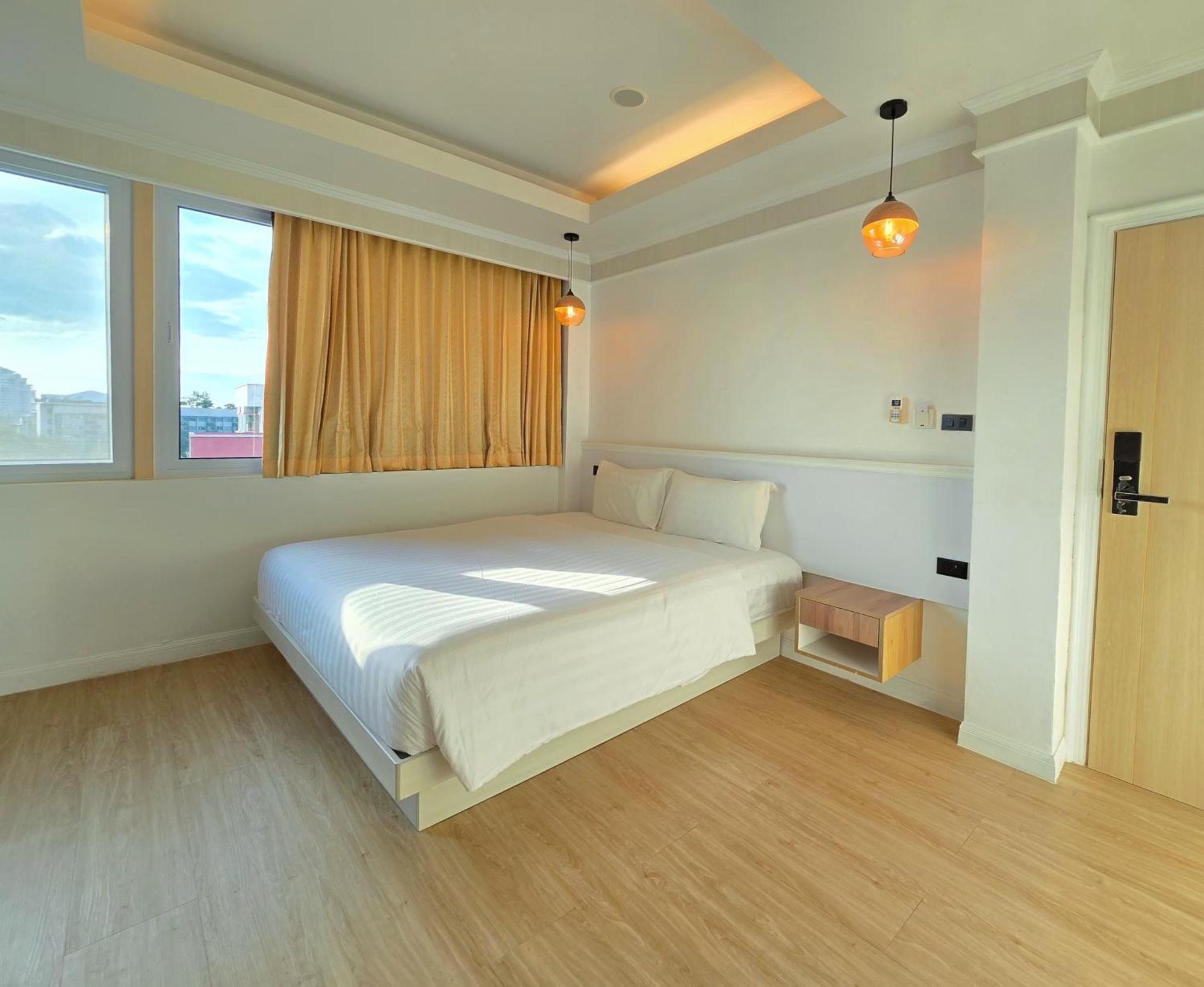 Sira Boutique - Newly Renovated 3* Patong