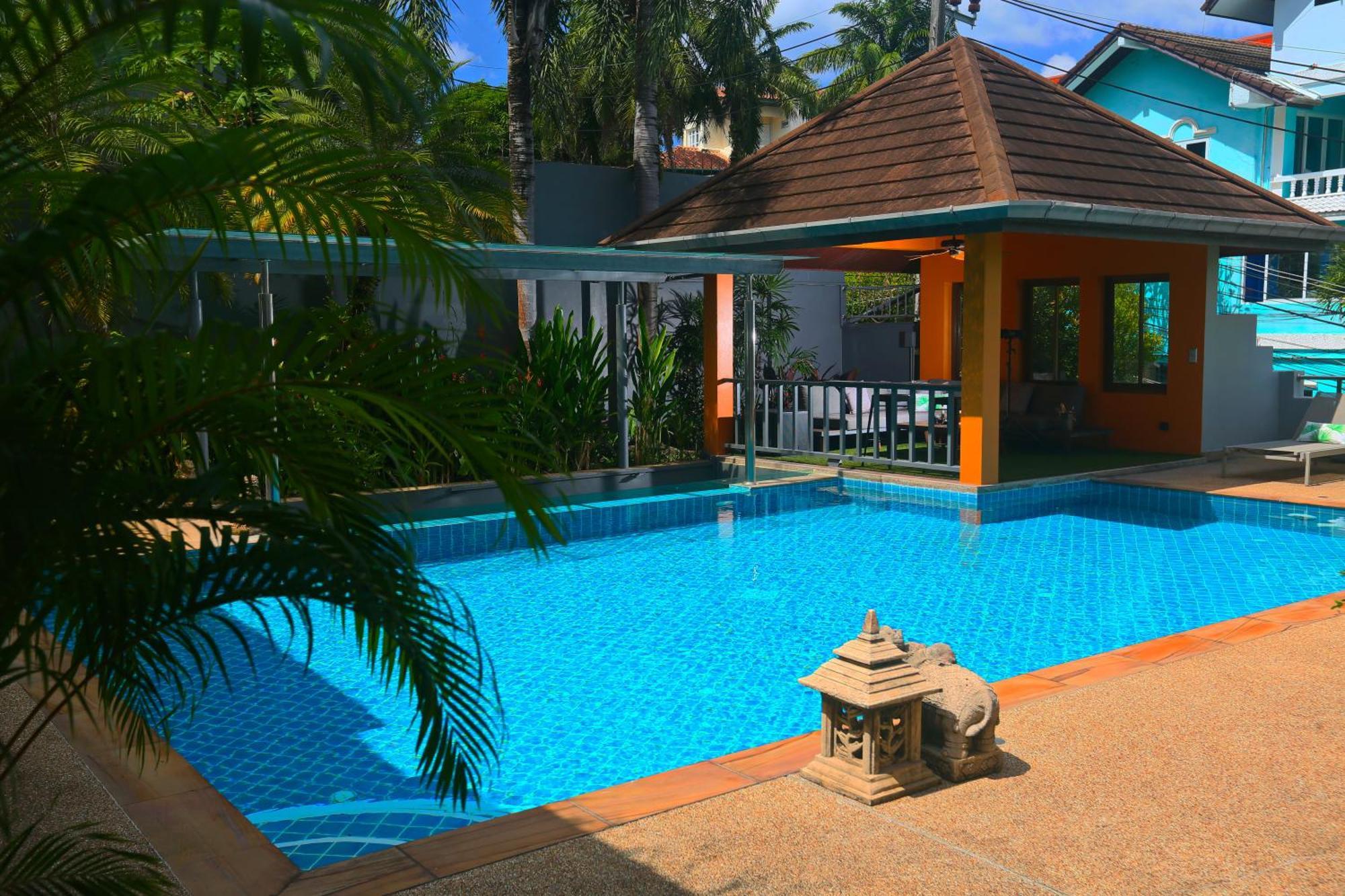 Luxury 4br With Pool & Ocean Views On Patong