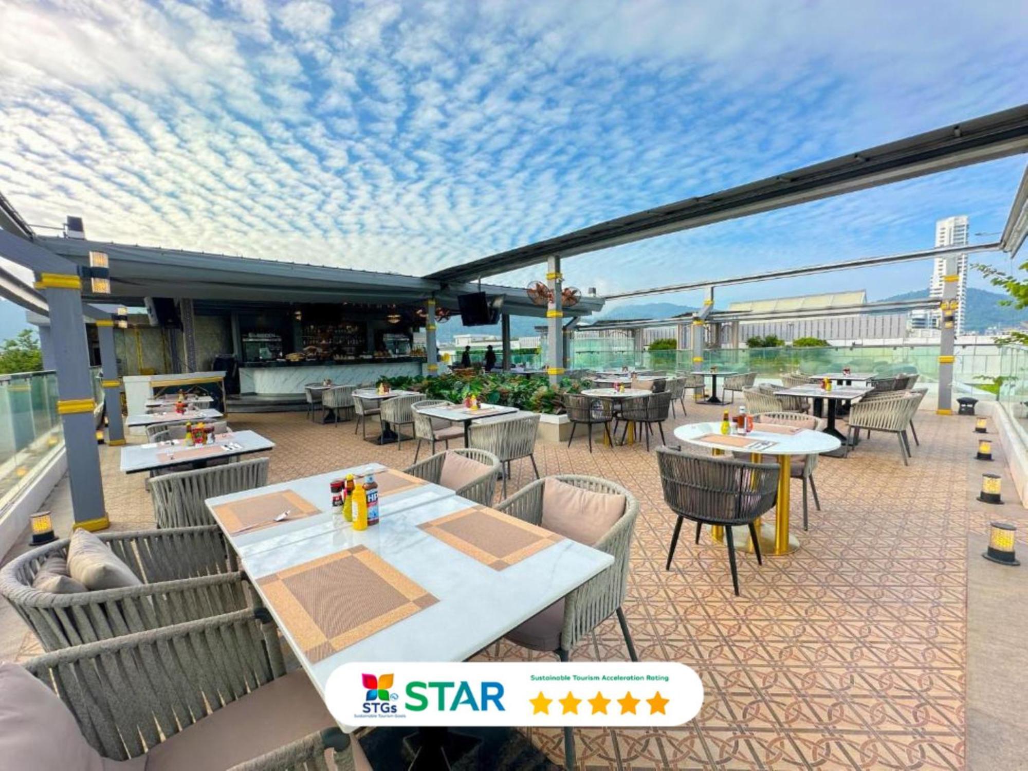 Clarian Hotel 4*