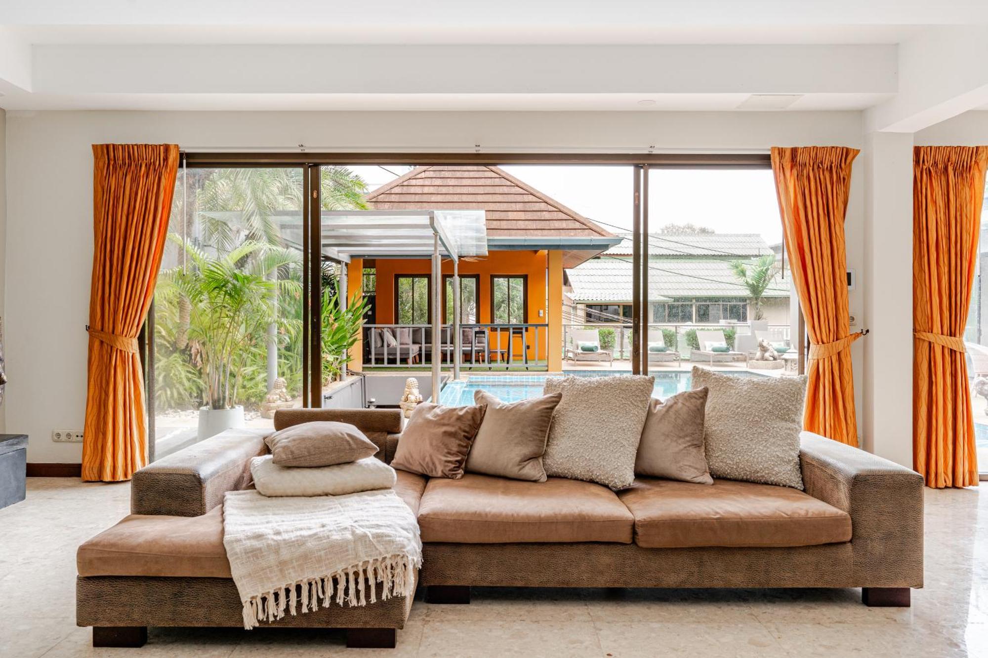 Luxury 4br With Pool & Ocean Views On * Patong